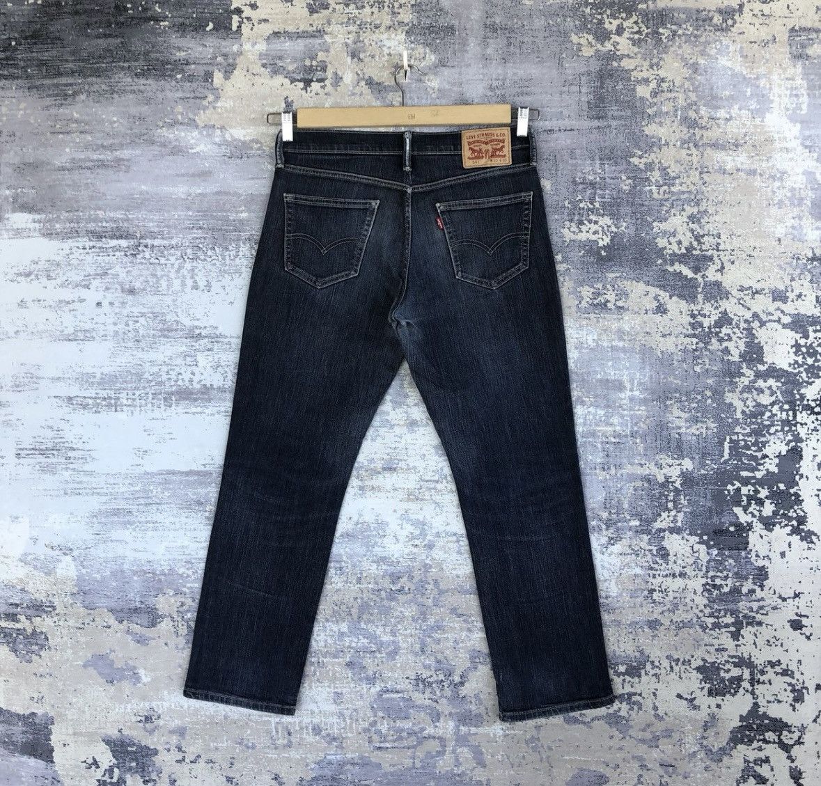 Jean × Levi's × Vintage Vintage Levi’s Dark Blue Denim Jeans Size US 32 / EU 48 - 2 Thumbnail