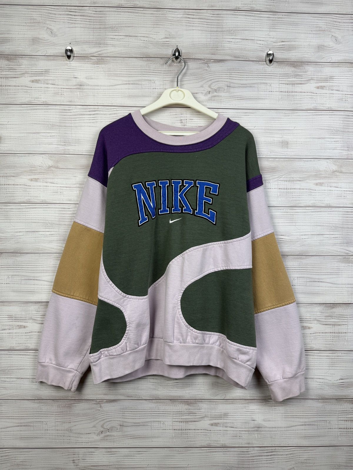 Nike Vintage Nike Big Logo Sweatshirt Size US XXL / EU 58 / 5 - 1 Thumbnail