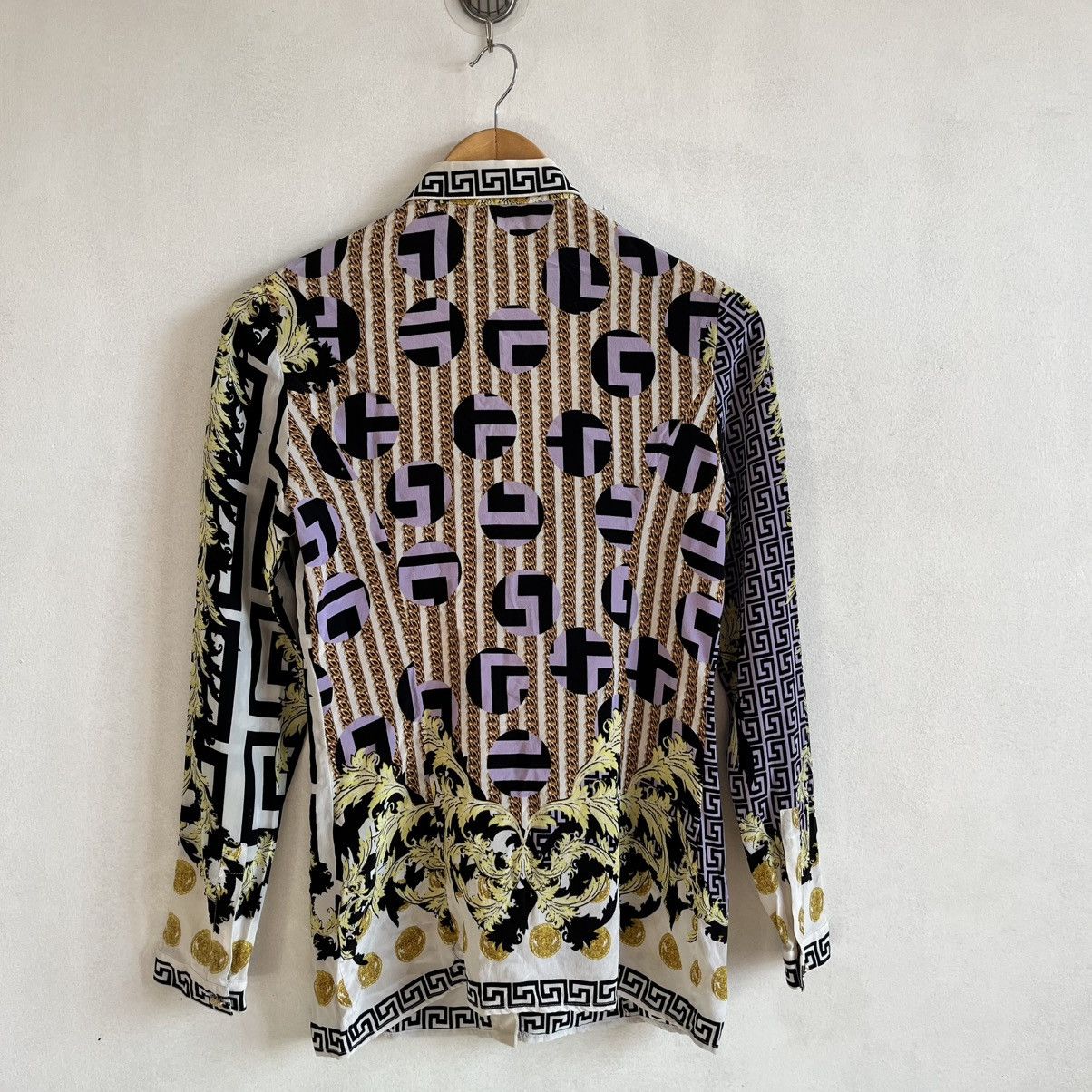 Versace VERSACE PRINTED SILK SHIRT Size XS / US 0-2 / IT 36-38 - 2 Thumbnail