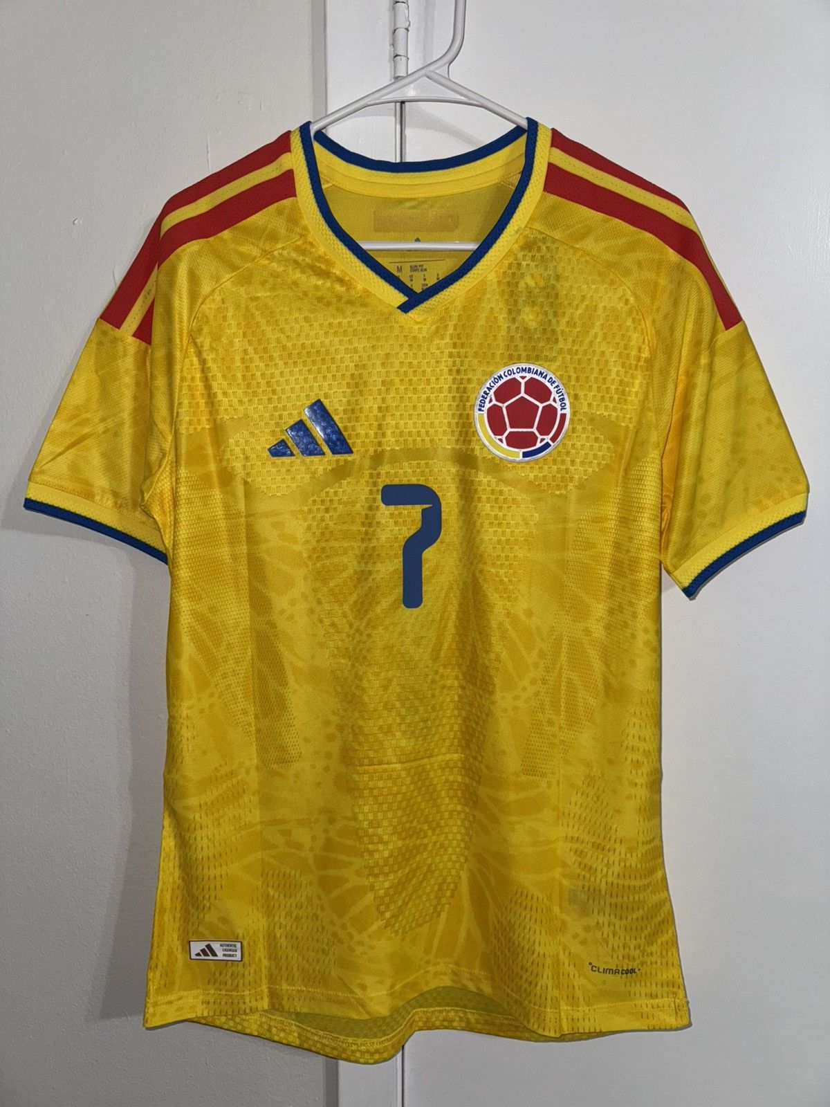 Adidas Colombia Home World Cup Jersey Diaz Size US M / EU 48-50 / 2 - 1 Thumbnail