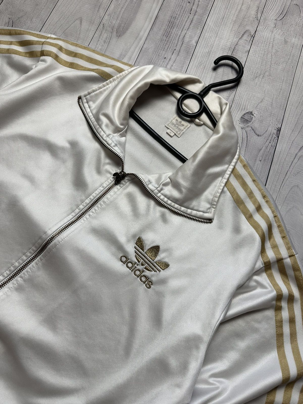 Adidas × Vintage Vintage adidas originals chile 62 track jacket size M white Size US M / EU 48-50 / 2 - 4 Thumbnail