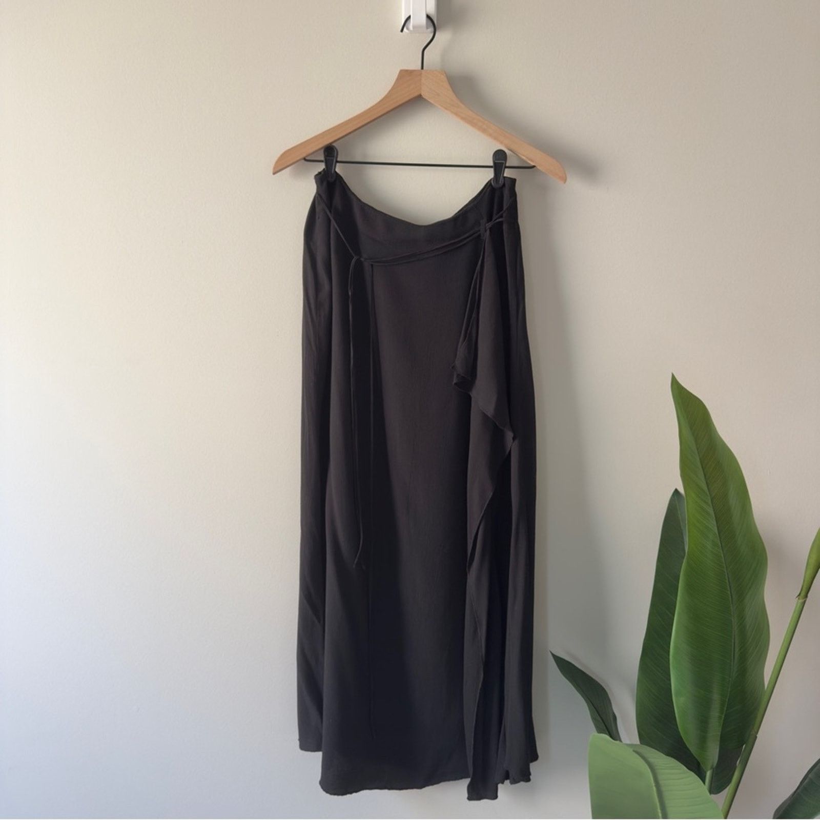 Other J. Jill Black Maxi Skirt ruffle side tie strings waist zip 8 Size 30" / US 8 / IT 44 - 4 Thumbnail
