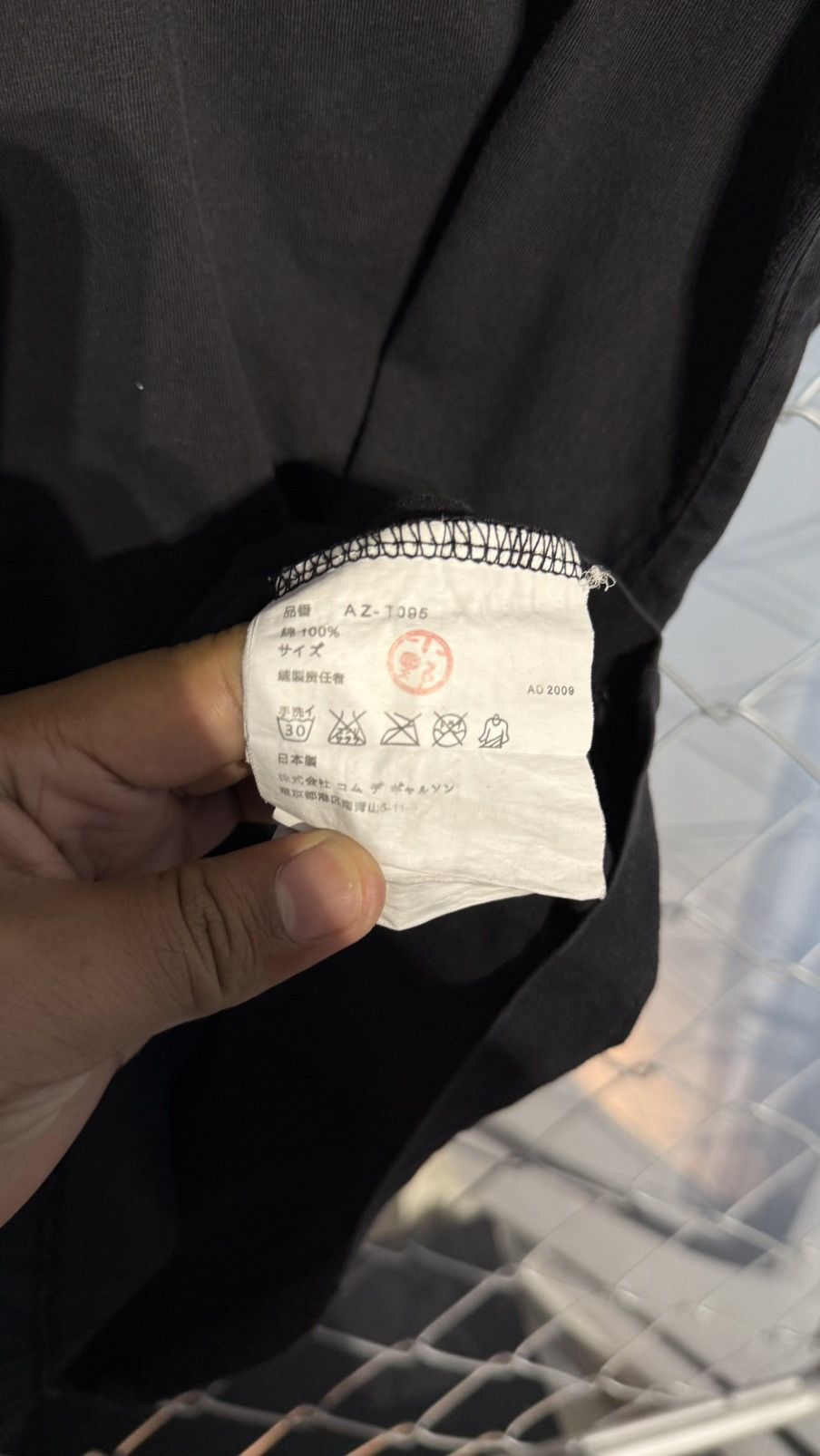 Comme des Garcons COMME DES GARCONS CDG GOLD HEART LOVE SINGLE DINGLE BLACK TE Size US XL / EU 56 / 4 - 5 Thumbnail