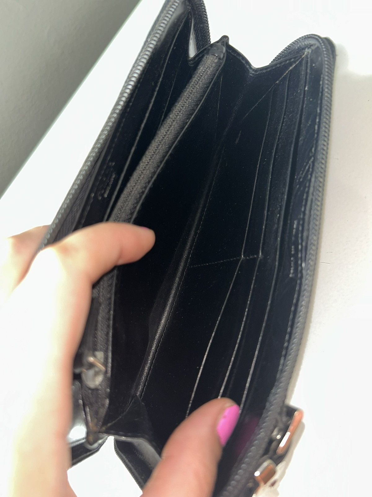 Prada Vintage Prada Nylon Black Zippy Wallet Size ONE SIZE - 6 Thumbnail