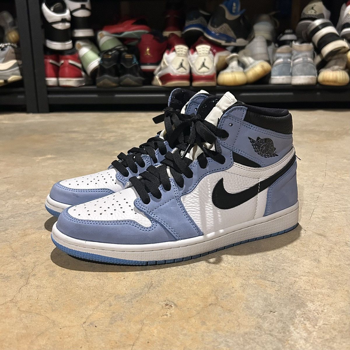 Jordan Brand × Nike Air Jordan 1 Retro High OG University Blue 2021 US 8.5 Size US 8.5 / EU 41-42 - 3 Thumbnail