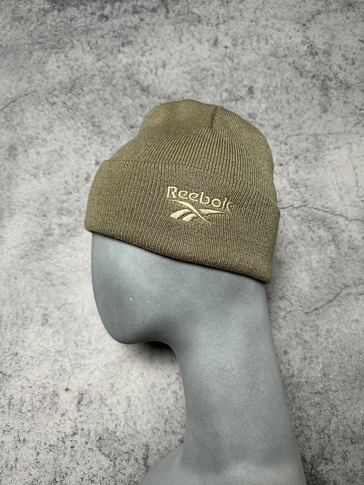 Reebok Vintage Reebok Beanie Hat Size ONE SIZE - 1 Thumbnail