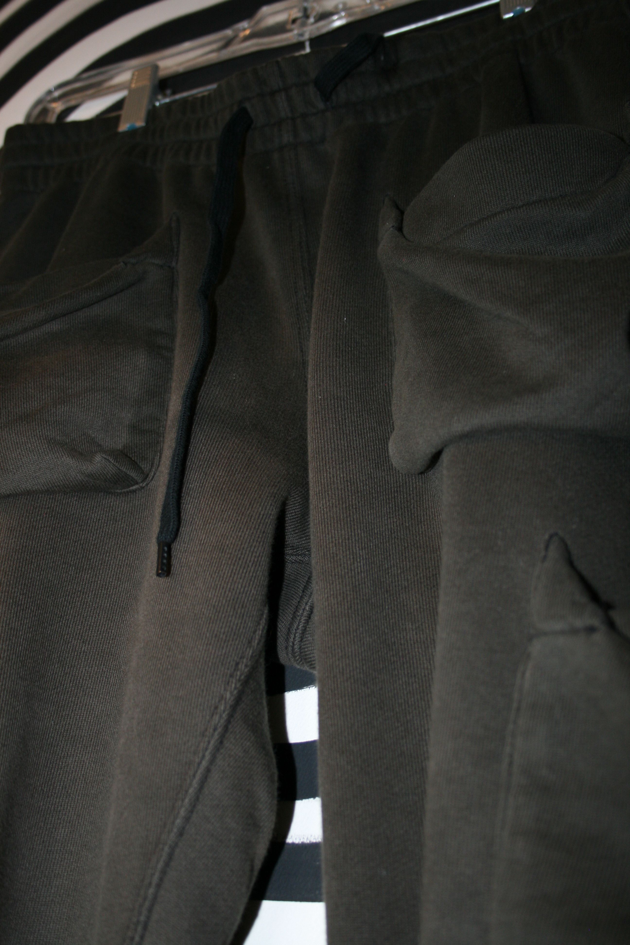 Number (N)ine cropped cargo sweats Size US 34 / EU 50 - 9 Thumbnail