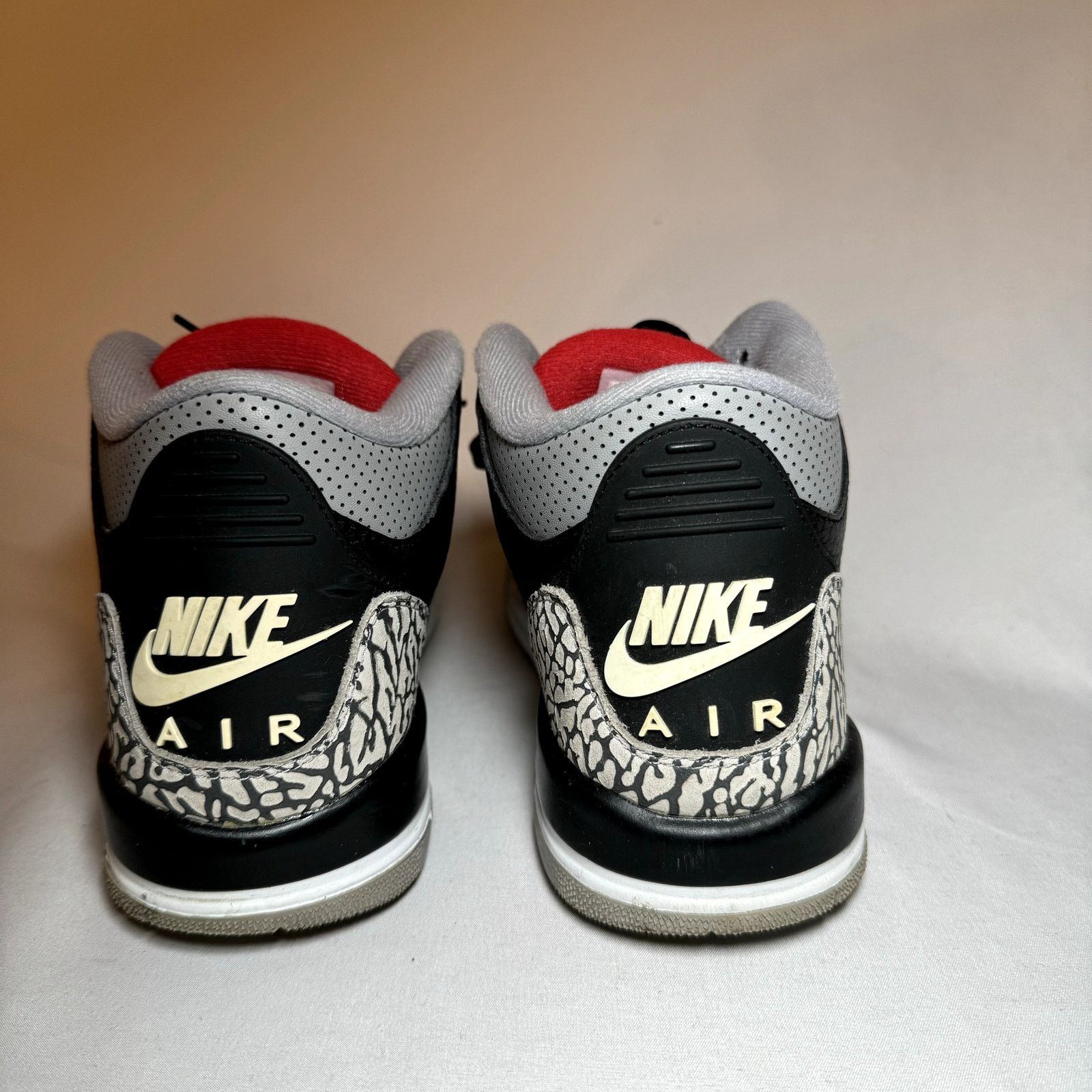 Jordan Brand × Nike Size 6.5 - Nike Air Jordan 3 Retro OG BG Black Cement 2018 Size US 6.5 / EU 39-40 - 6 Thumbnail