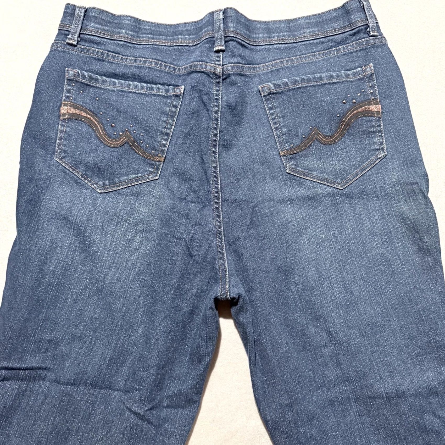 Gloria Vanderbilt Gloria Vanderbilt Amanda Jeans Womens Blue Beaded Pocket High Rise Straight 18 Size 40" / US 18 - 4 Thumbnail