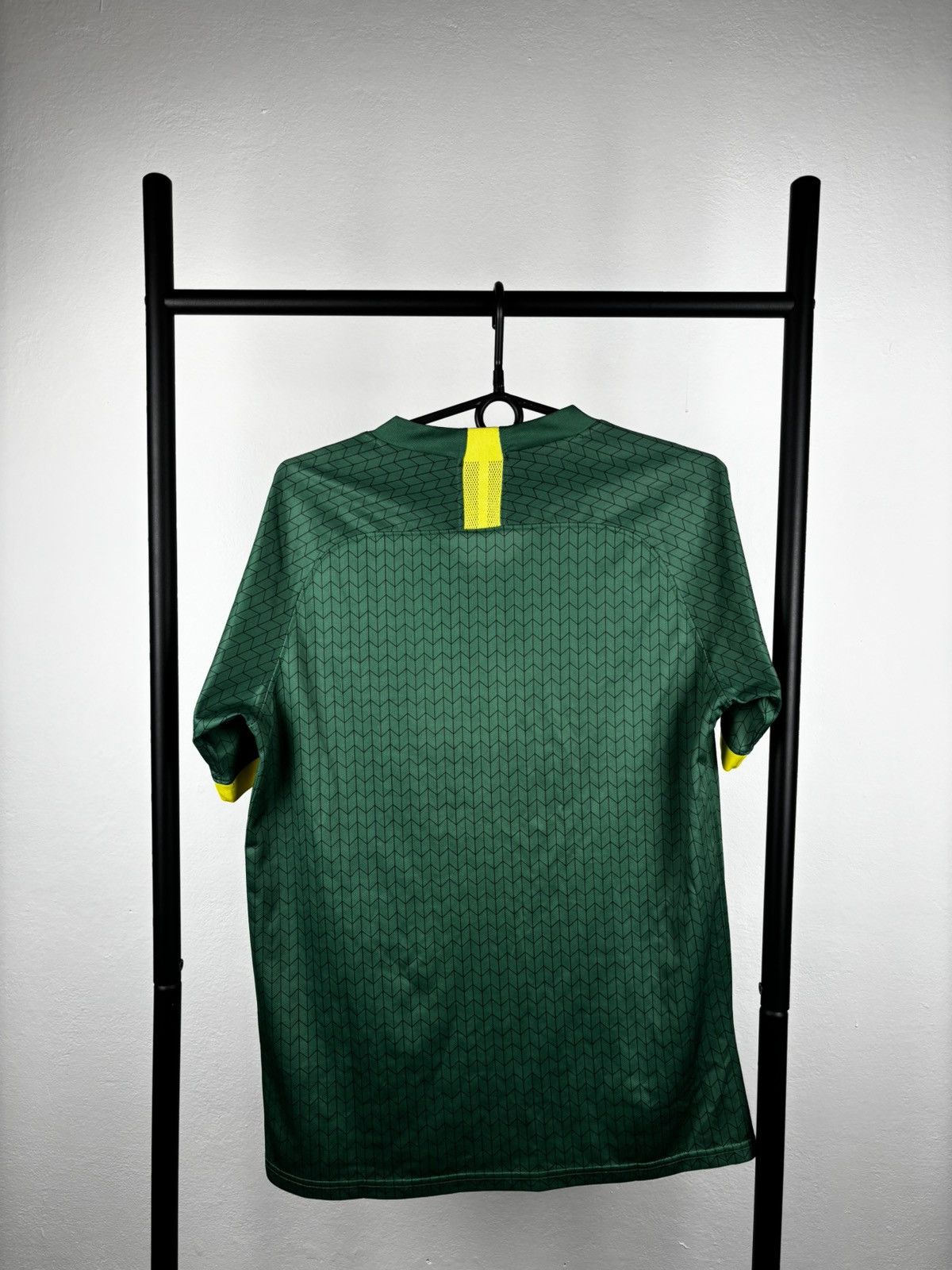 Vintage Nike x Beijing Guoan home 20-21 jersey Size US S / EU 44-46 / 1 - 5 Thumbnail