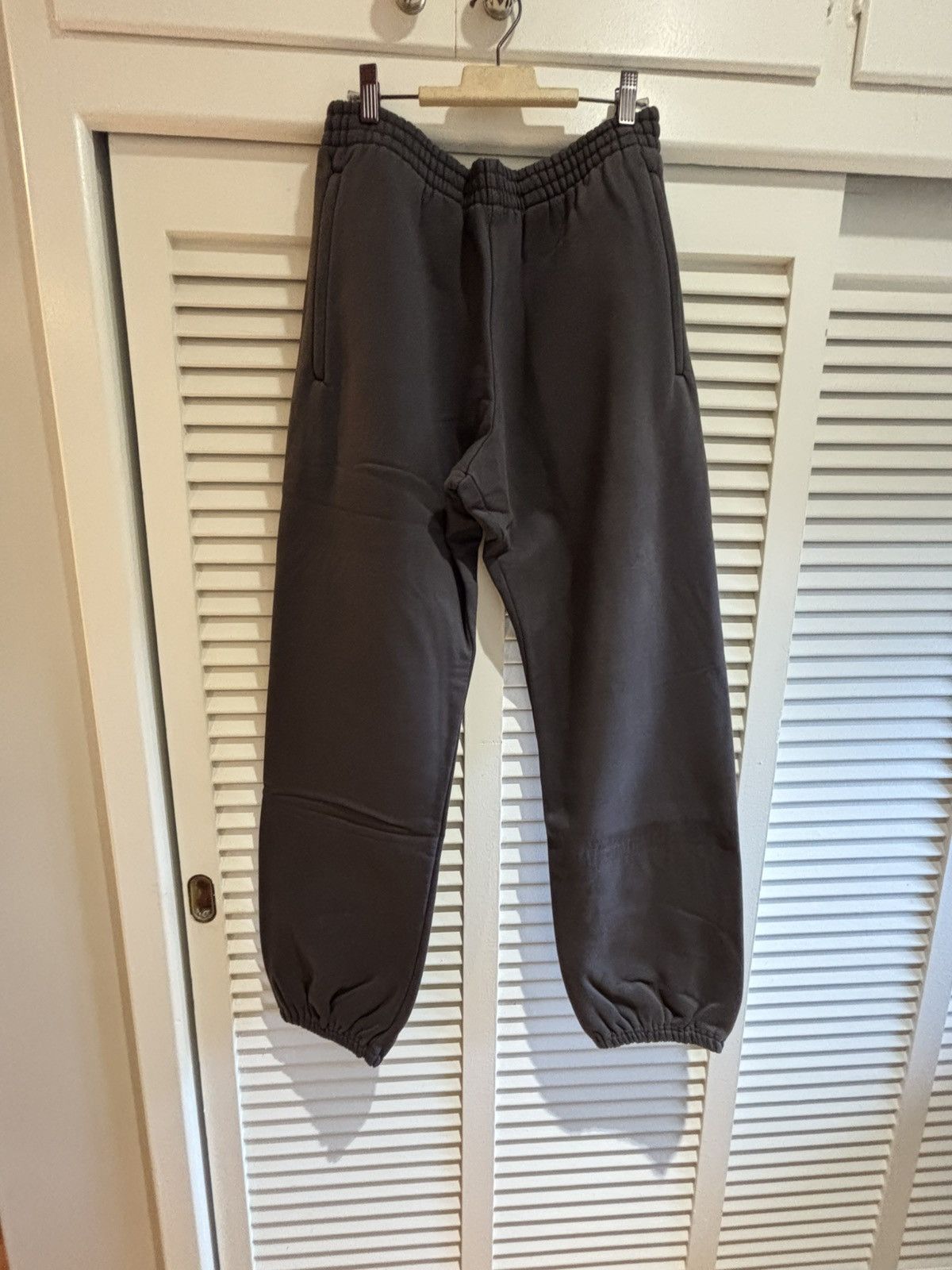 Balenciaga Yeezy balenciaga gap Kanye west black cuff sweatpants medium Size US 34 / EU 50 - 1 Thumbnail