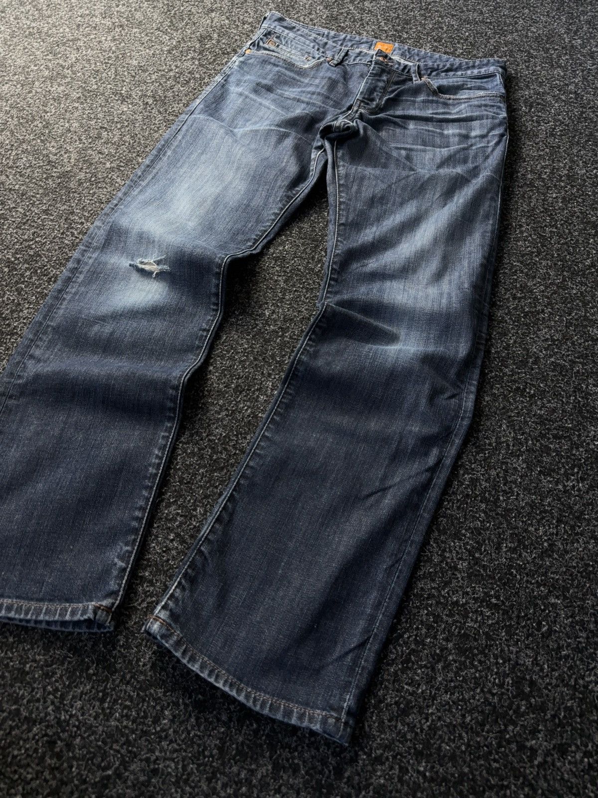 Hugo Boss Luxury Hugo Boss Distressed orange tab denim pants jeans Size US 33 - 3 Thumbnail