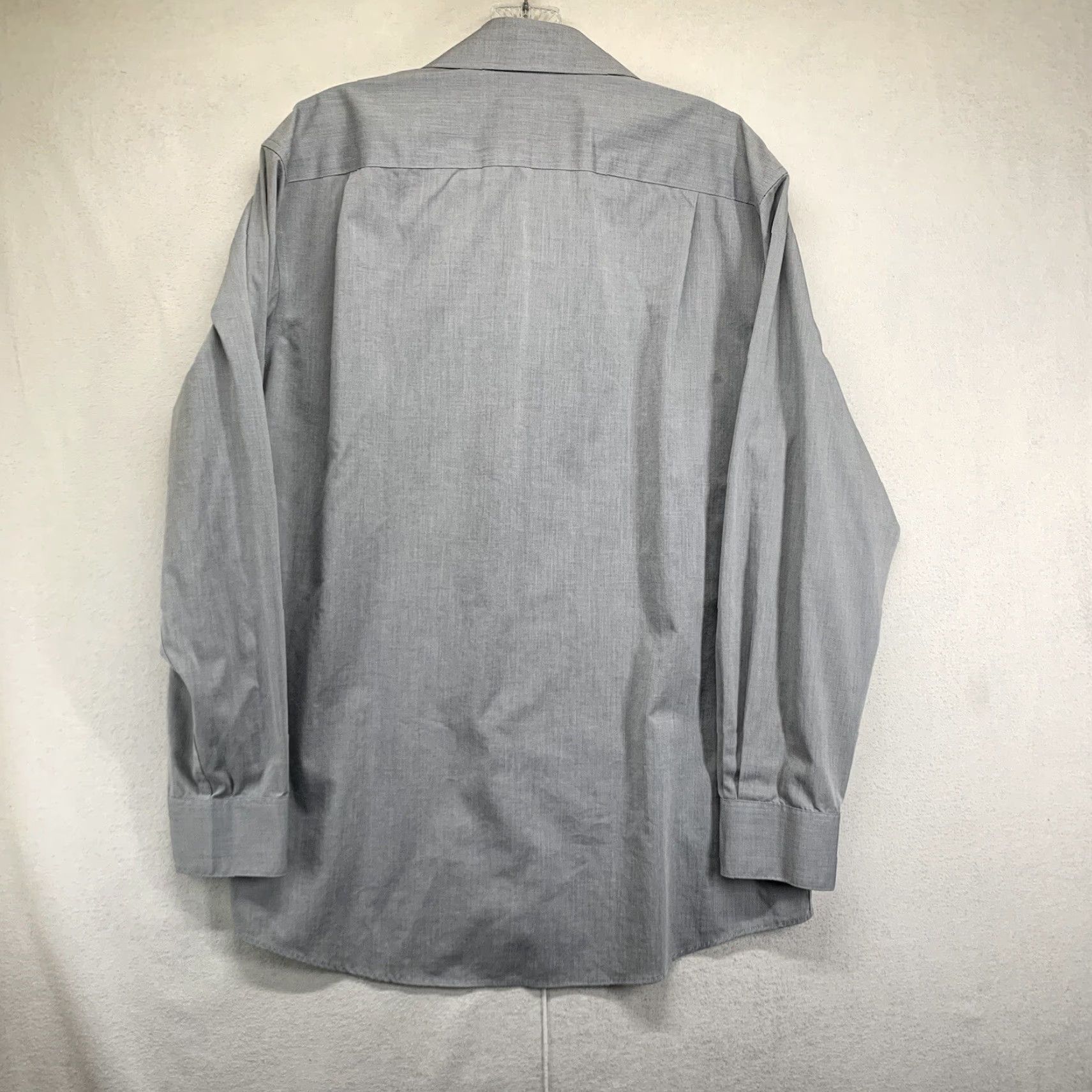 Liz Claiborne Claiborne Men's Slim Fit Button-Up Long Sleeve Shirt, Gray, Size 15.5, Wrinkle-Free Cotton, Business Casual Size US M / EU 48-50 / 2 - 2 Thumbnail