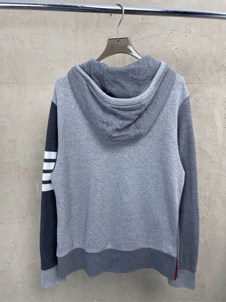 Thom Browne Thom browne Gray color block four-striped hooded sweatshirt Size US S / EU 44-46 / 1 - 2 Thumbnail