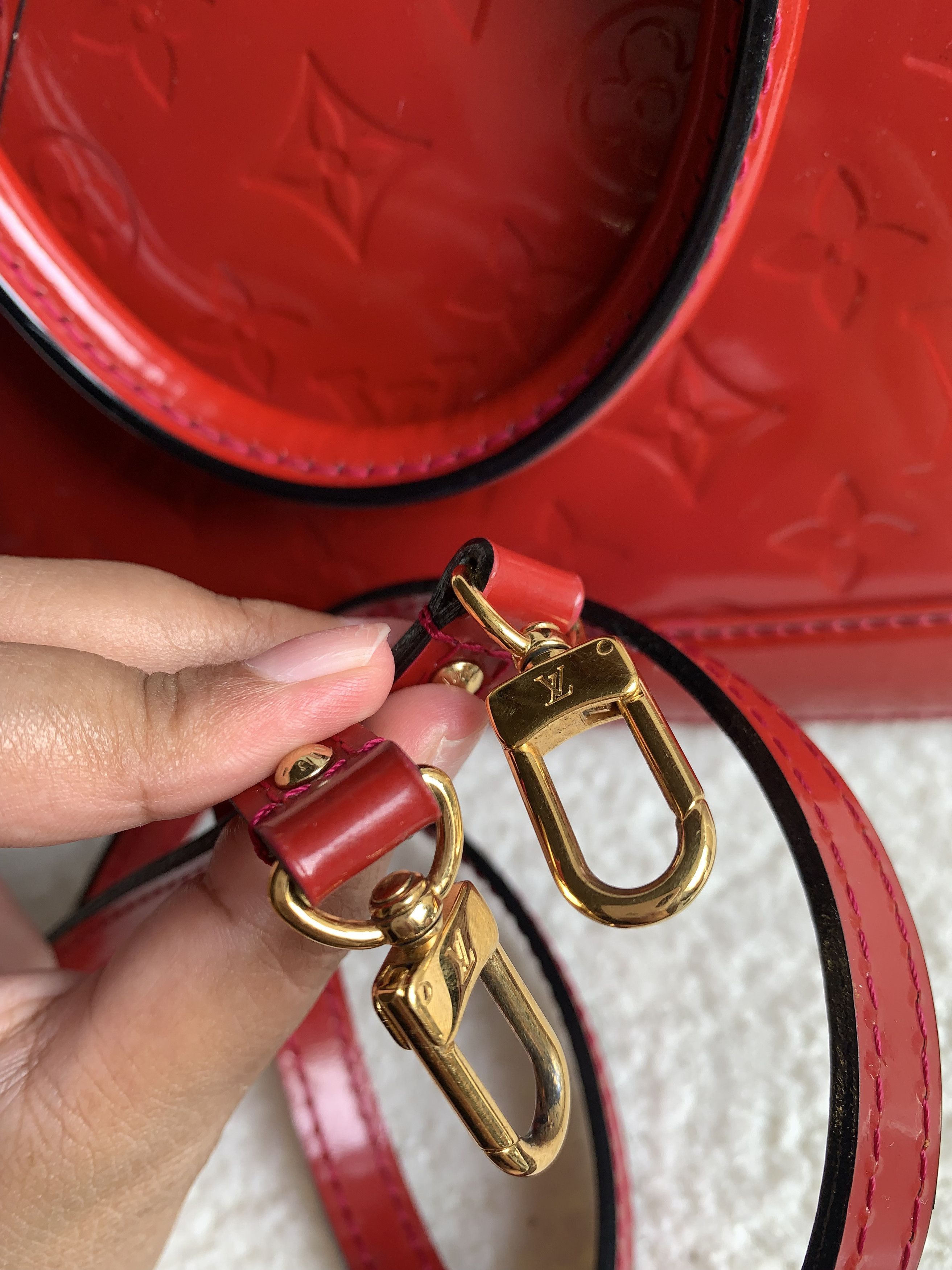 Louis Vuitton Authentic Louis Vuitton Alma BB Vernis – Rose Indien Size ONE SIZE - 15 Thumbnail