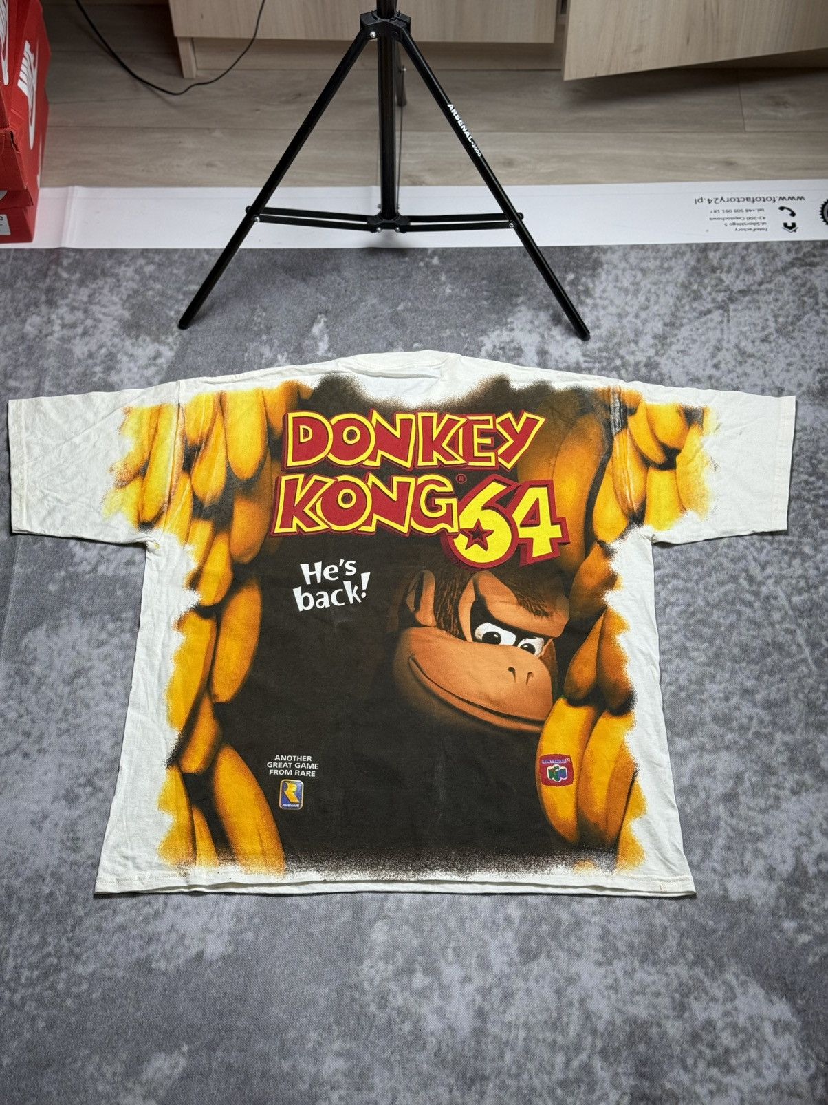 Nintendo Vintage Donkey Kong 64 AOP Tee Nintendo Rare 90s Size US XL / EU 56 / 4 - 12 Thumbnail