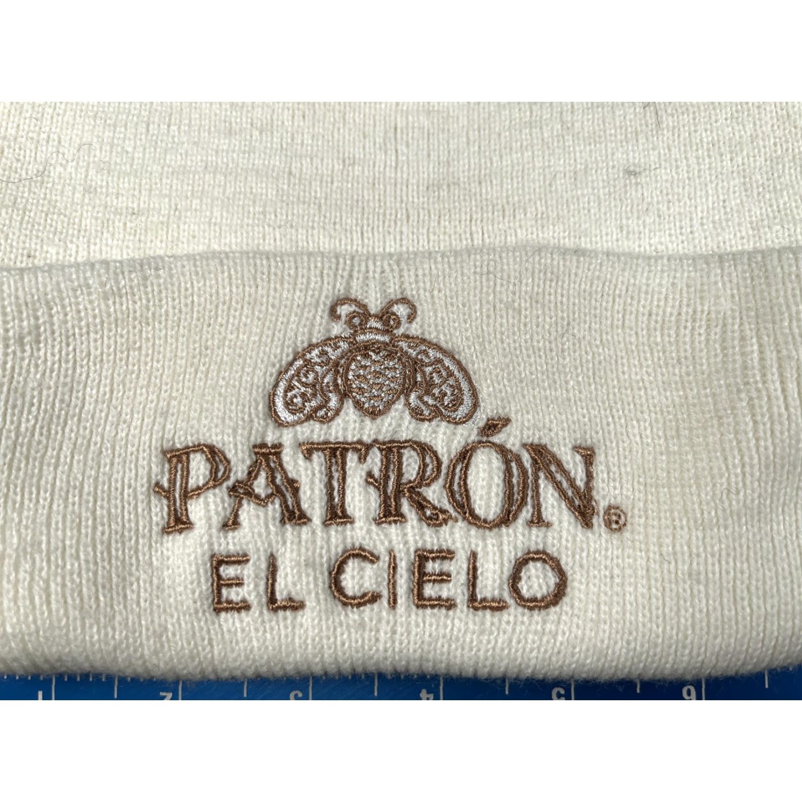 Vintage Yupoong Beanie Mens One Size White Knit Patrón El Cielo Logo Winter Knit Hat" Size ONE SIZE - 2 Thumbnail