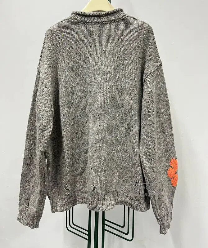 Acne Studios Acne Studios Gray Floral Embroidered Sweater. Size US S / EU 44-46 / 1 - 2 Thumbnail