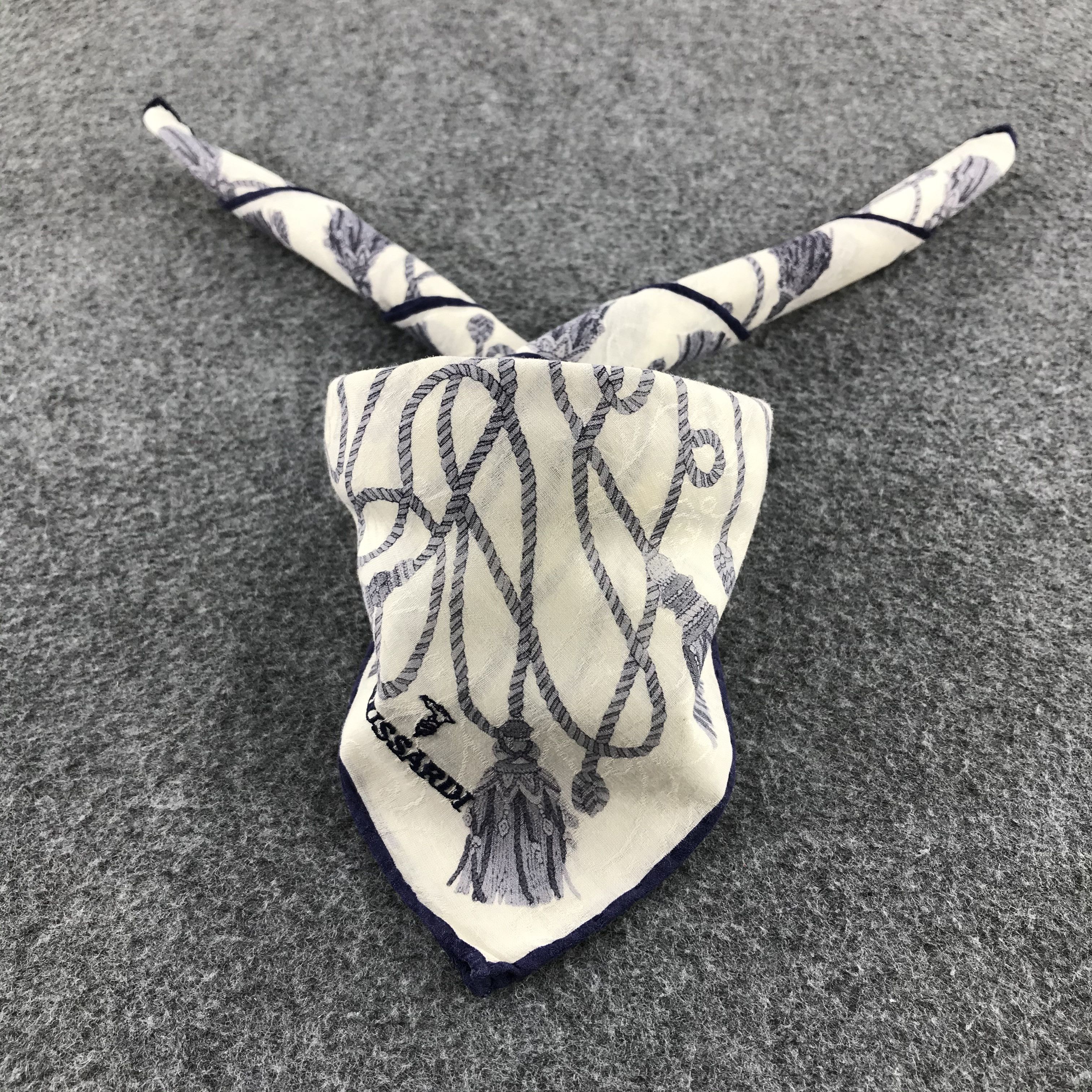 Trussardi Trussardi Tassels Handkerchief Neckerchief Bandana H1271 Size ONE SIZE - 1 Thumbnail