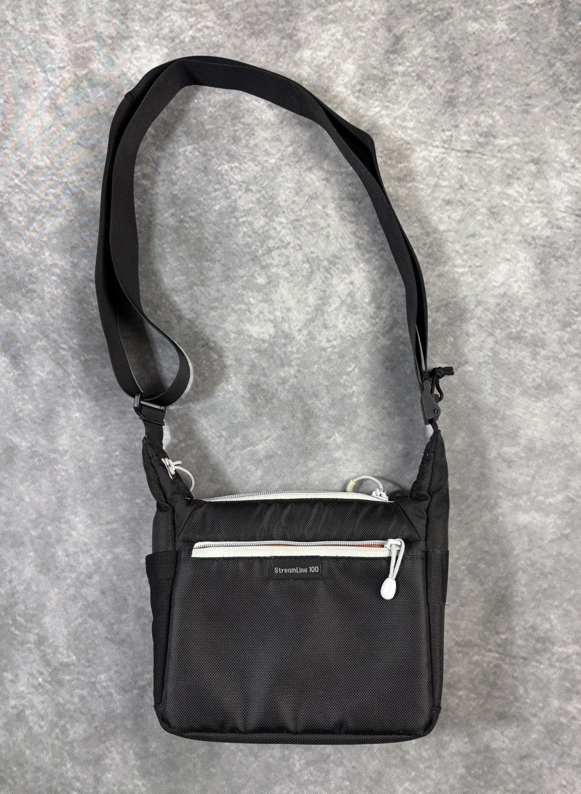 Lowepro Lowepro Sling Bag StreamLine 100Mini Messenger Day Side Pack Size ONE SIZE - 10 Thumbnail