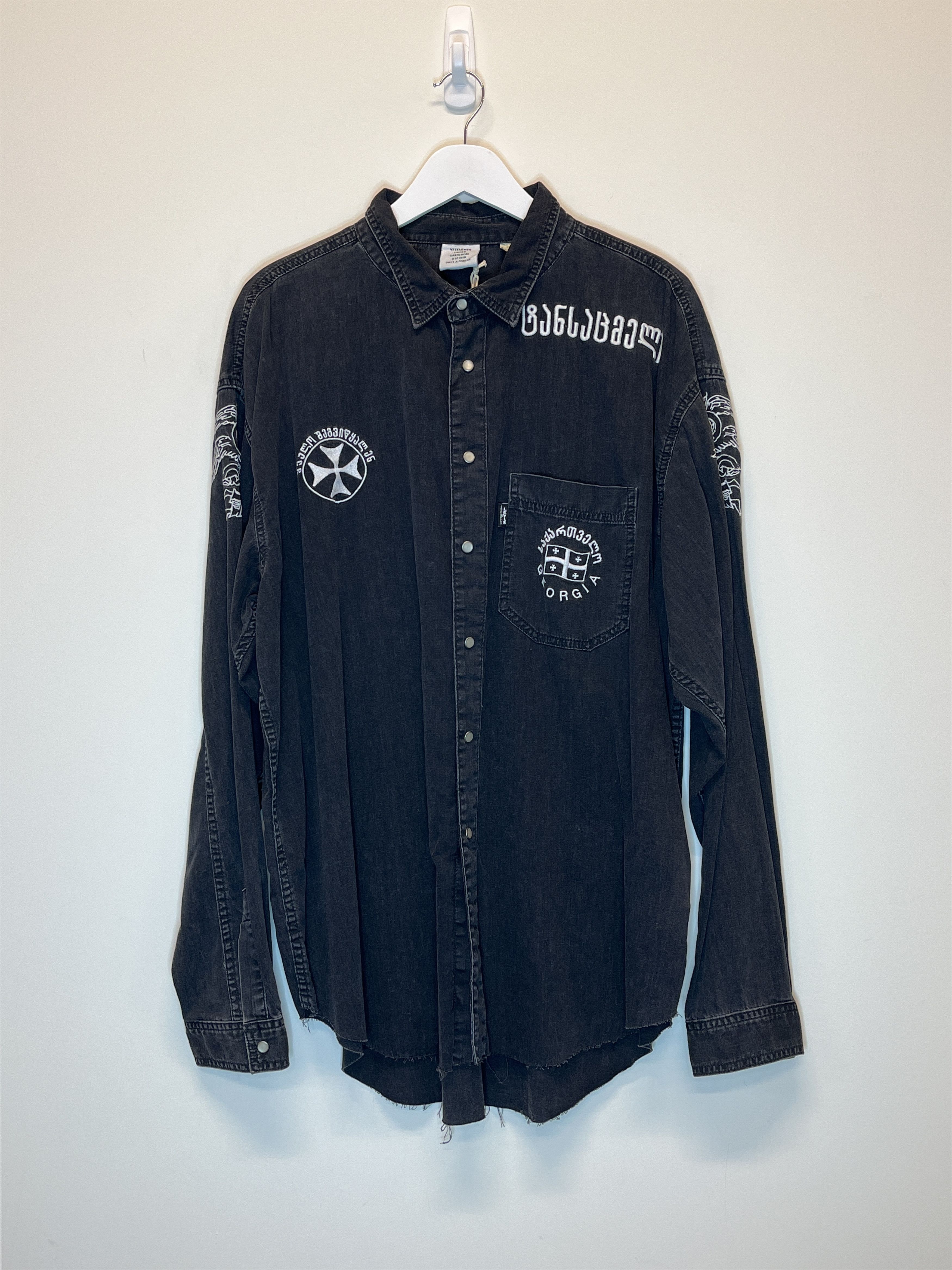Vetements SS19 Georgian Embroidered Denim Shirt | Grailed