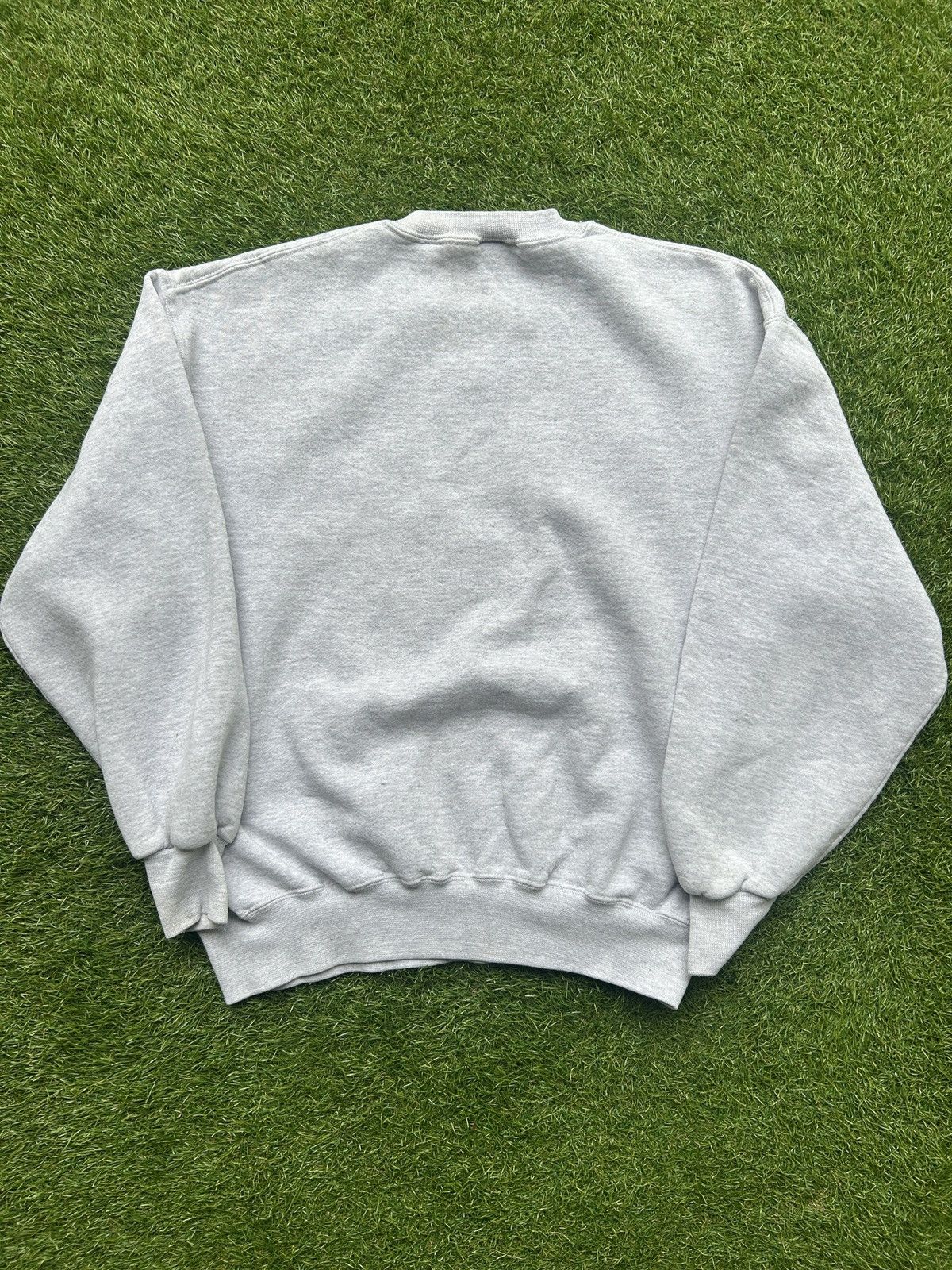 Vintage Vintage Russell Athletic Made in USA Crewneck Sweatshirt Size US XL / EU 56 / 4 - 5 Thumbnail