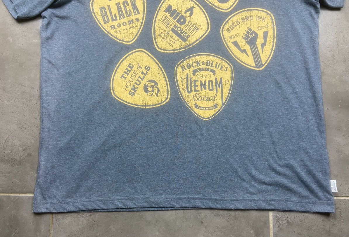 Other Vintage. Rock T-Shirt Size US XL / EU 56 / 4 - 3 Thumbnail