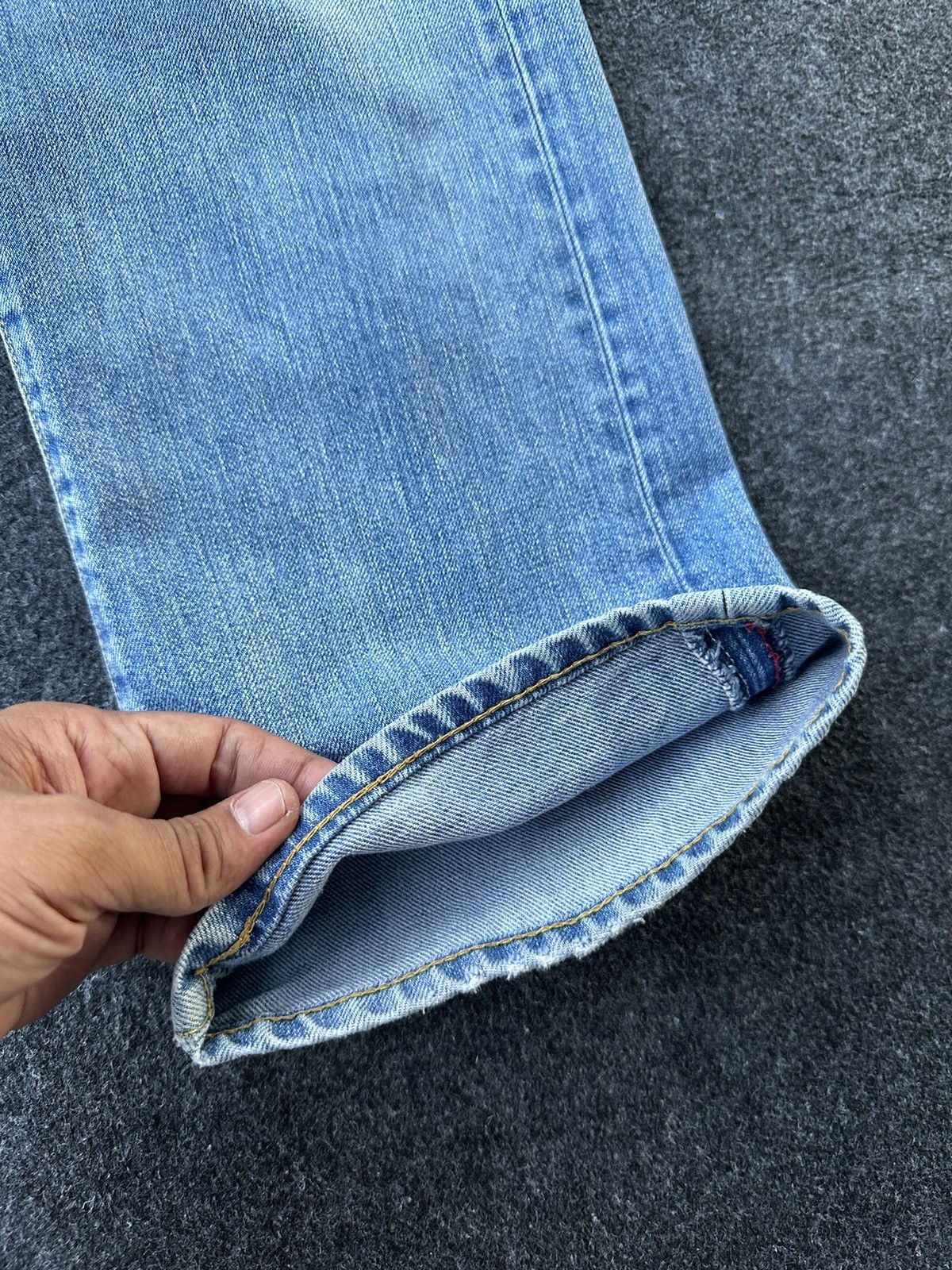 Tommy Hilfiger Tommy Hilfiger Light Blue Faded Washed Denim D175 Size US 31 - 8 Thumbnail