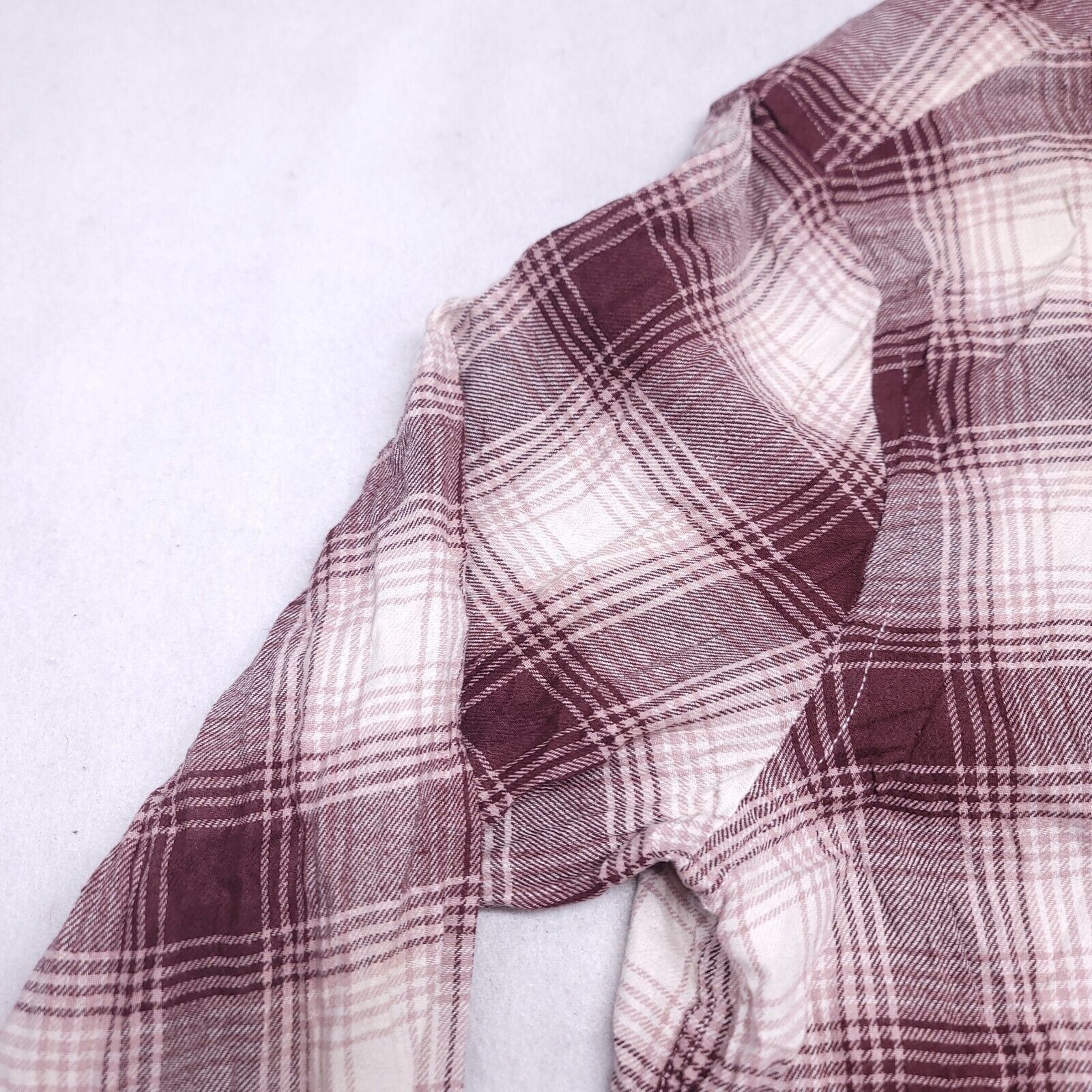 H&M H&M Tartan Flannel Button Up Shirt Mens Size L Maroon White Size US L / EU 52-54 / 3 - 4 Thumbnail