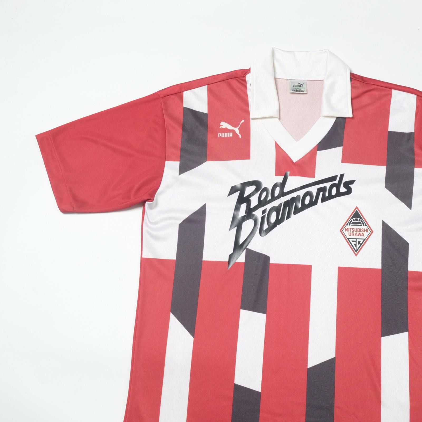 Puma 1992 Urawa Red Diamonds Home Shirt Puma J-League (M/L) Size US M / EU 48-50 / 2 - 3 Thumbnail