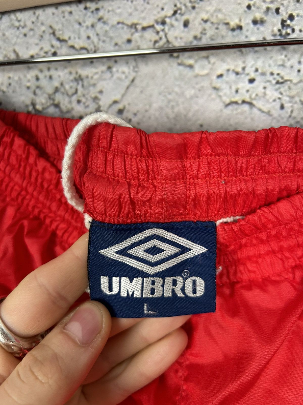 Umbro Vintage Umbro 90s Red Sweatpants Nylon Sportswear Football Size US 34 / EU 50 - 6 Thumbnail