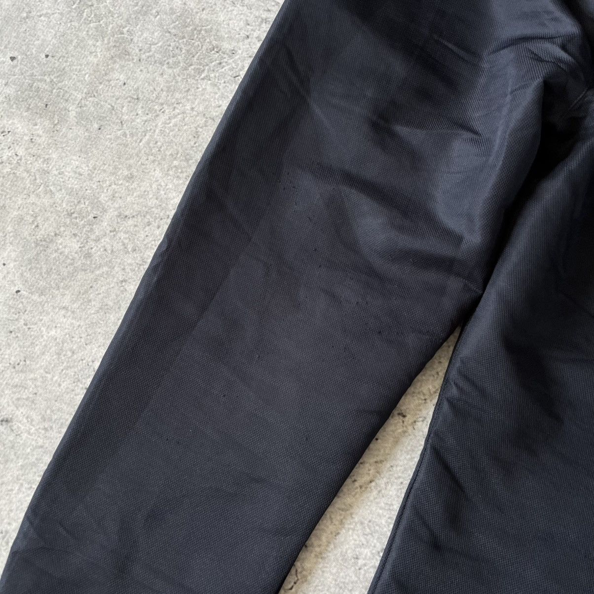 Lacoste × Vintage Vintage Lacoste Nylon Track Pants M dark navy drill Size US 32 / EU 48 - 5 Thumbnail
