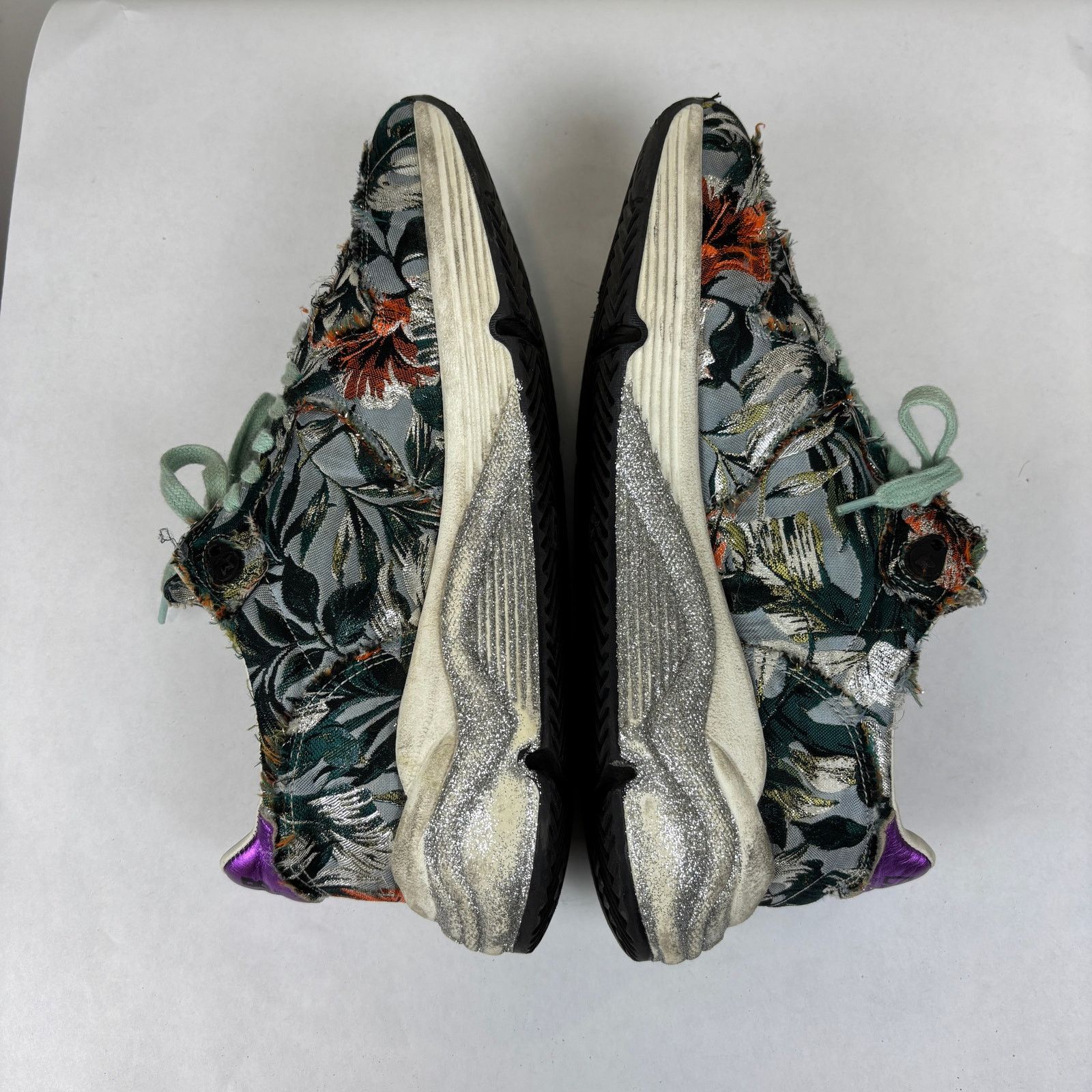 Golden Goose Golden Goose Running Floral Low Top Sneakers Women's 39 / 9 Size US 9 / IT 39 - 6 Thumbnail
