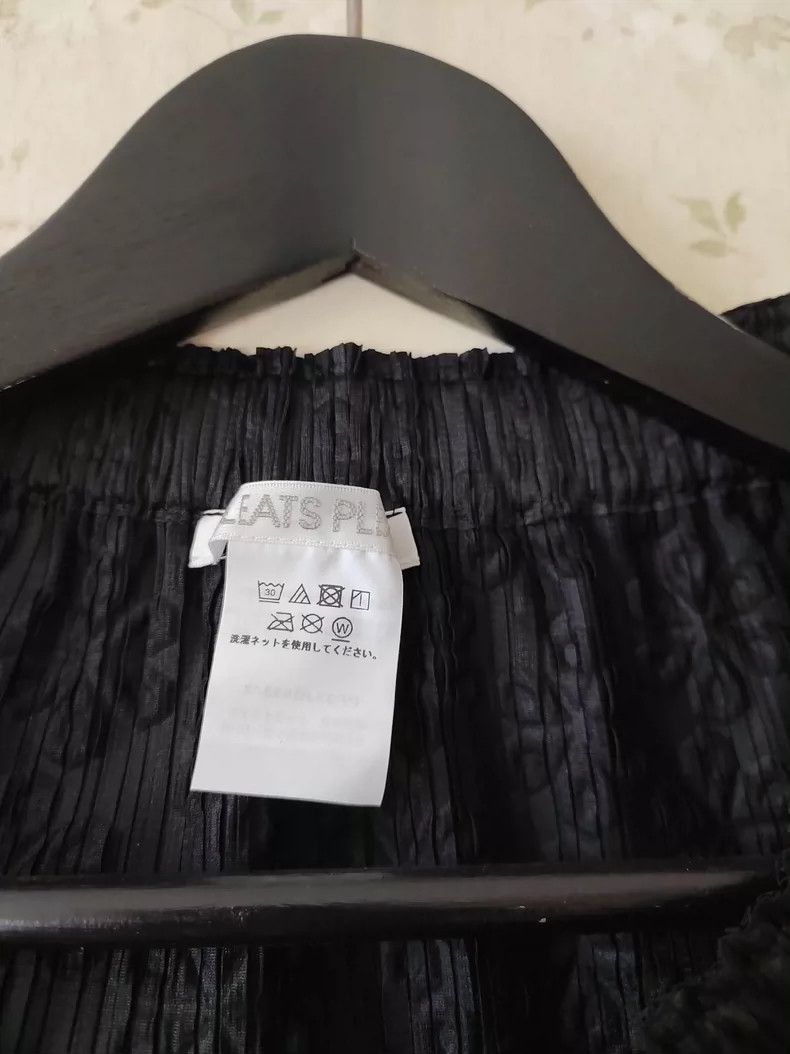 Issey Miyake Issey Miyake size:3 black skirt Size 42" / US 20 - 2 Thumbnail