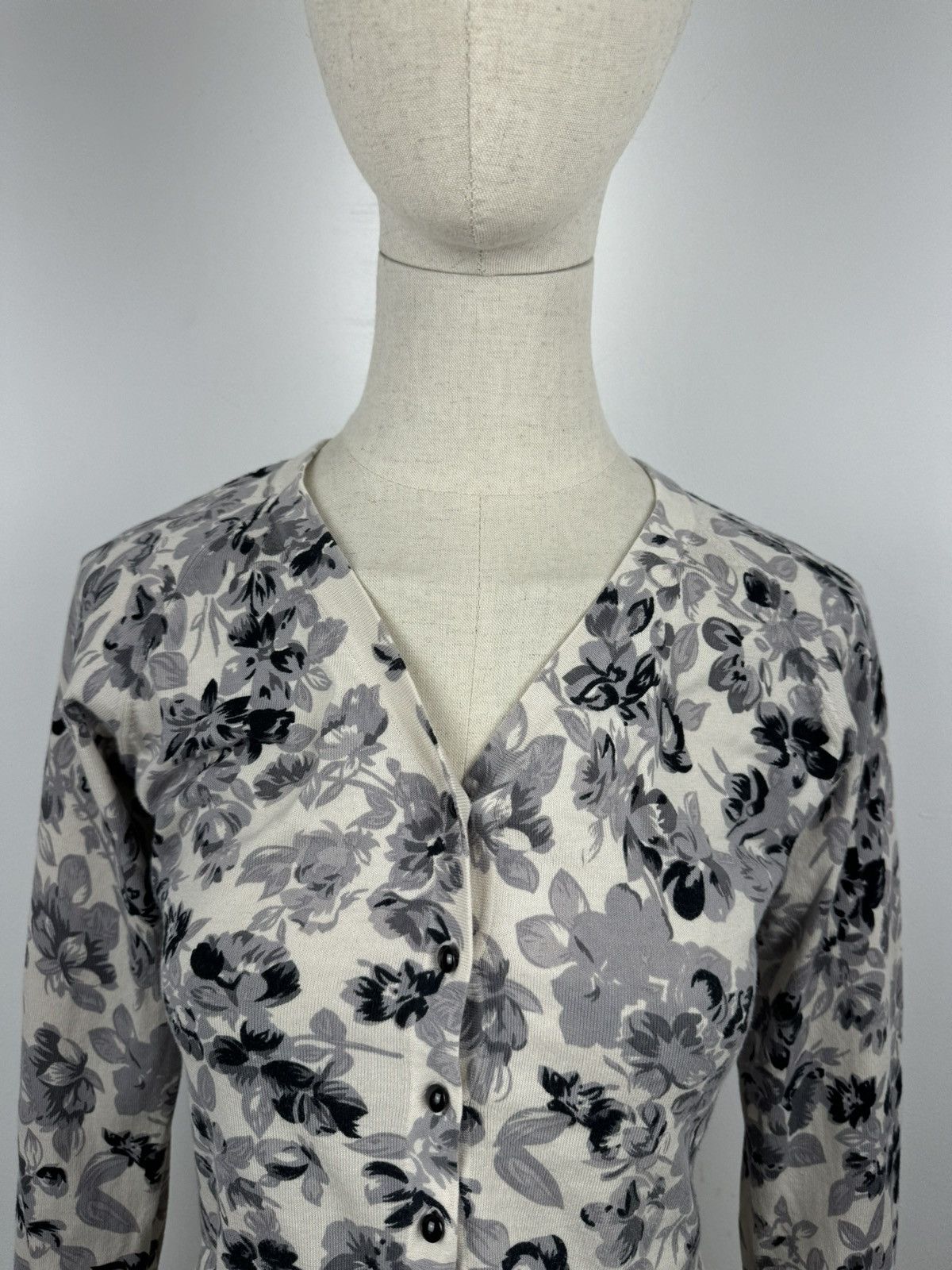 Weekend Max Mara Women’s Weekend Max Mara Cardigan Sweater size US10 Size L / US 10 / IT 46 - 2 Thumbnail