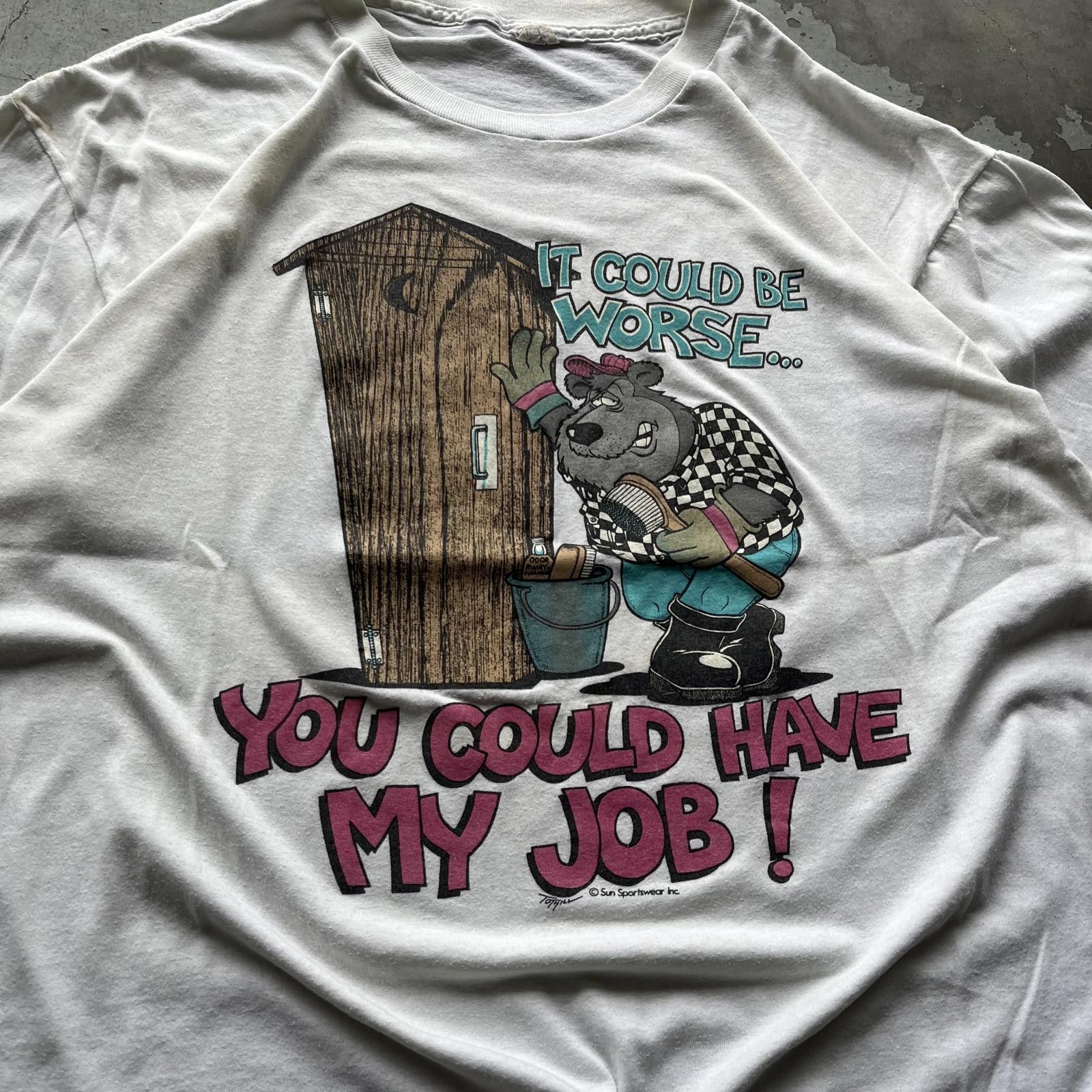 Vintage Vintage 90s Funny Outhouse Cleaning Job Animal Cartoon Shirt Size US XL / EU 56 / 4 - 2 Thumbnail