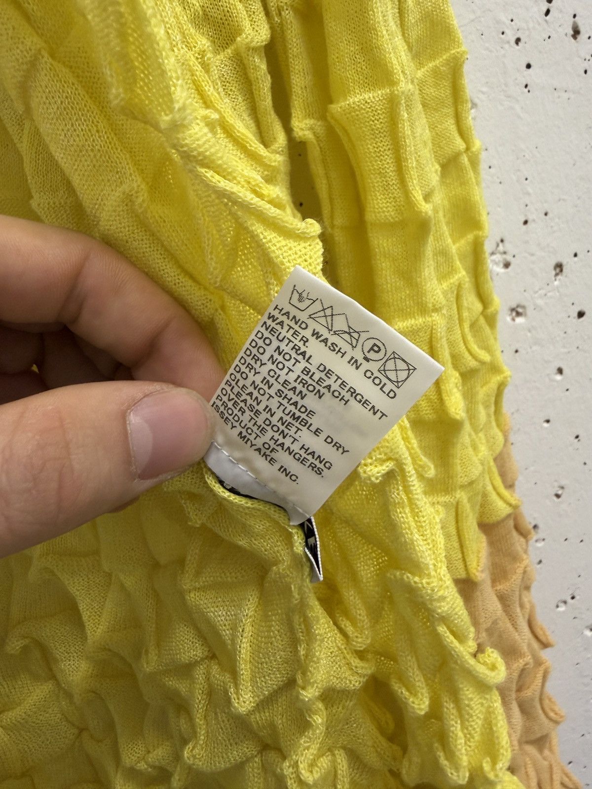 Issey Miyake Issey Miyake Textured Stretch Cardigan Size M / US 6-8 / IT 42-44 - 7 Thumbnail
