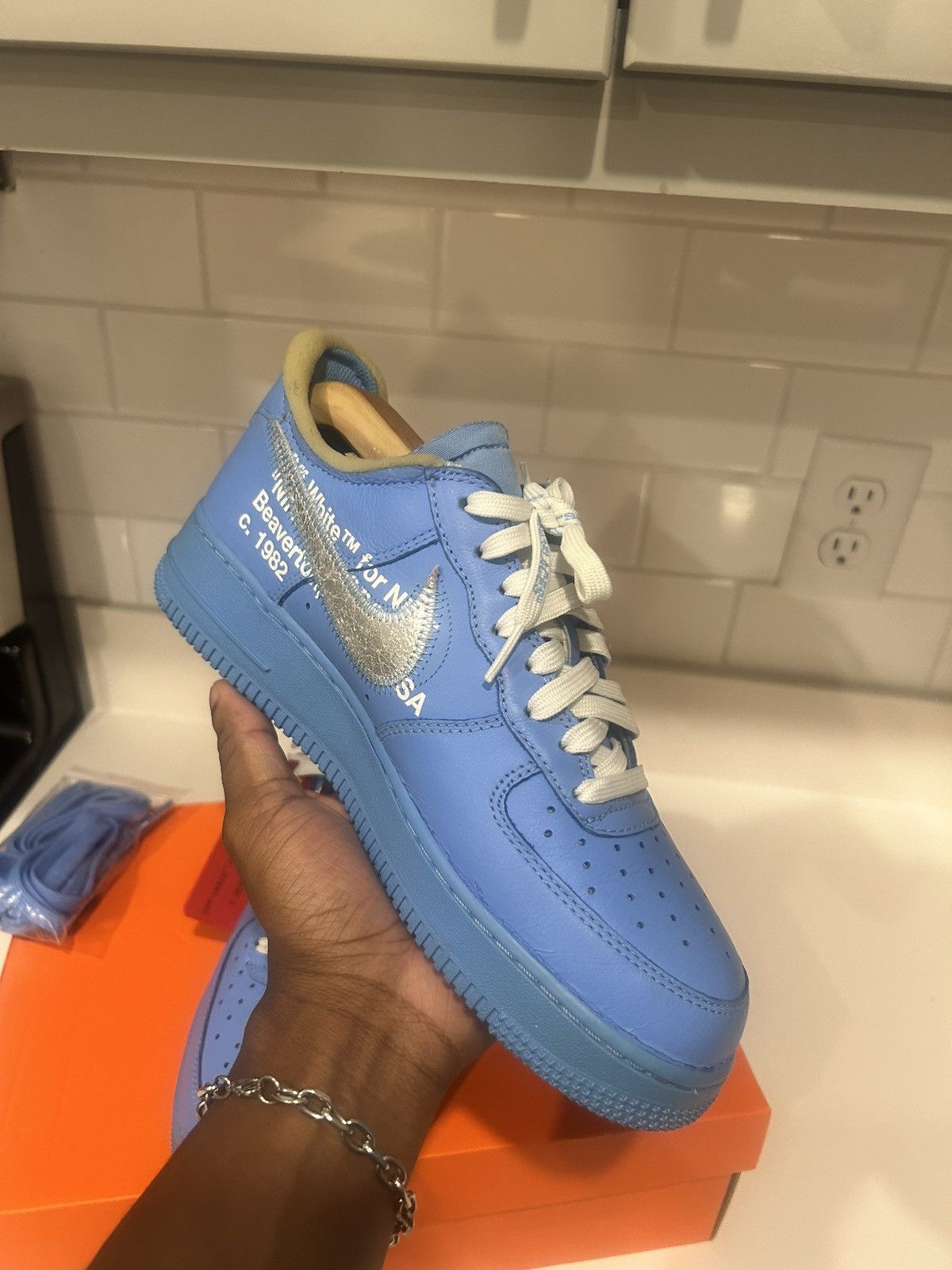 Nike × Off-White Off White Air Force 1 MCA University Blue Size US 7.5 / EU 40-41 - 4 Thumbnail
