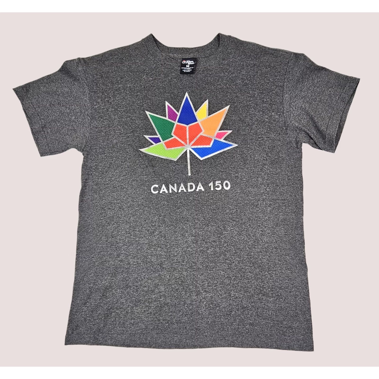 Vintage Canada T-Shirt Adult Medium Grey Multicolor Leaf 150th Anniversary Mens in Gray, Men's