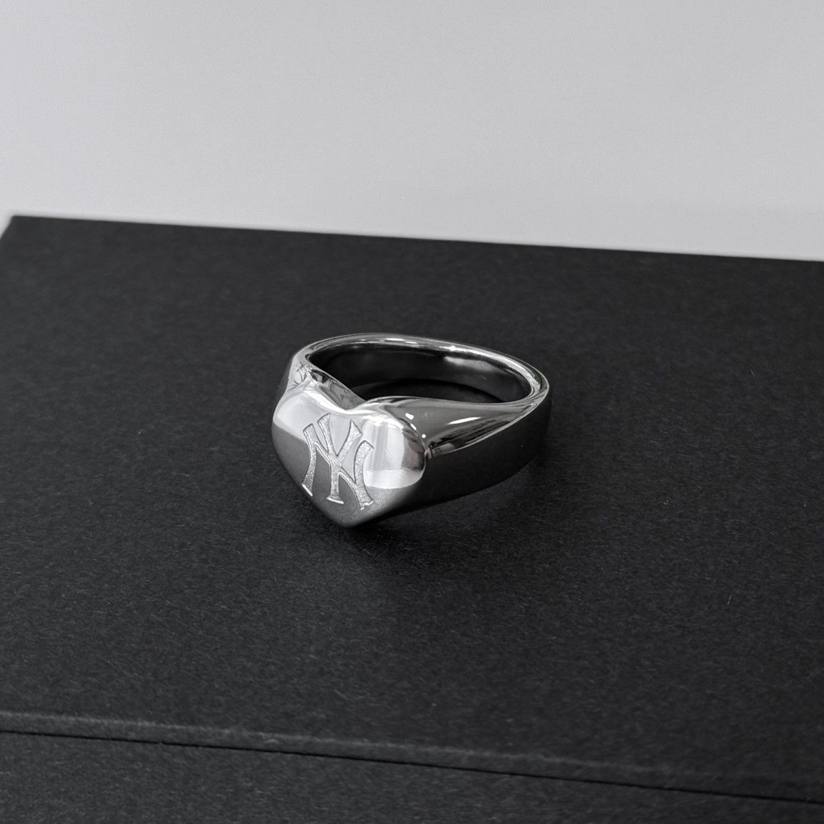 New York Yankees NY Yankees ring silver Size ONE SIZE - 2 Thumbnail