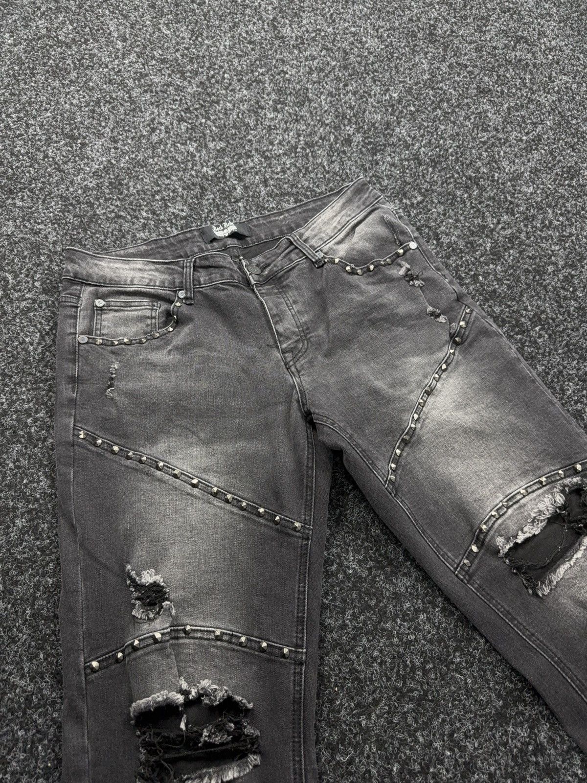 Le Grande Bleu (L.G.B.) Opium 00s Punk Rock Rebel Distressed Studded Biker Jeans Size US 31 - 7 Thumbnail