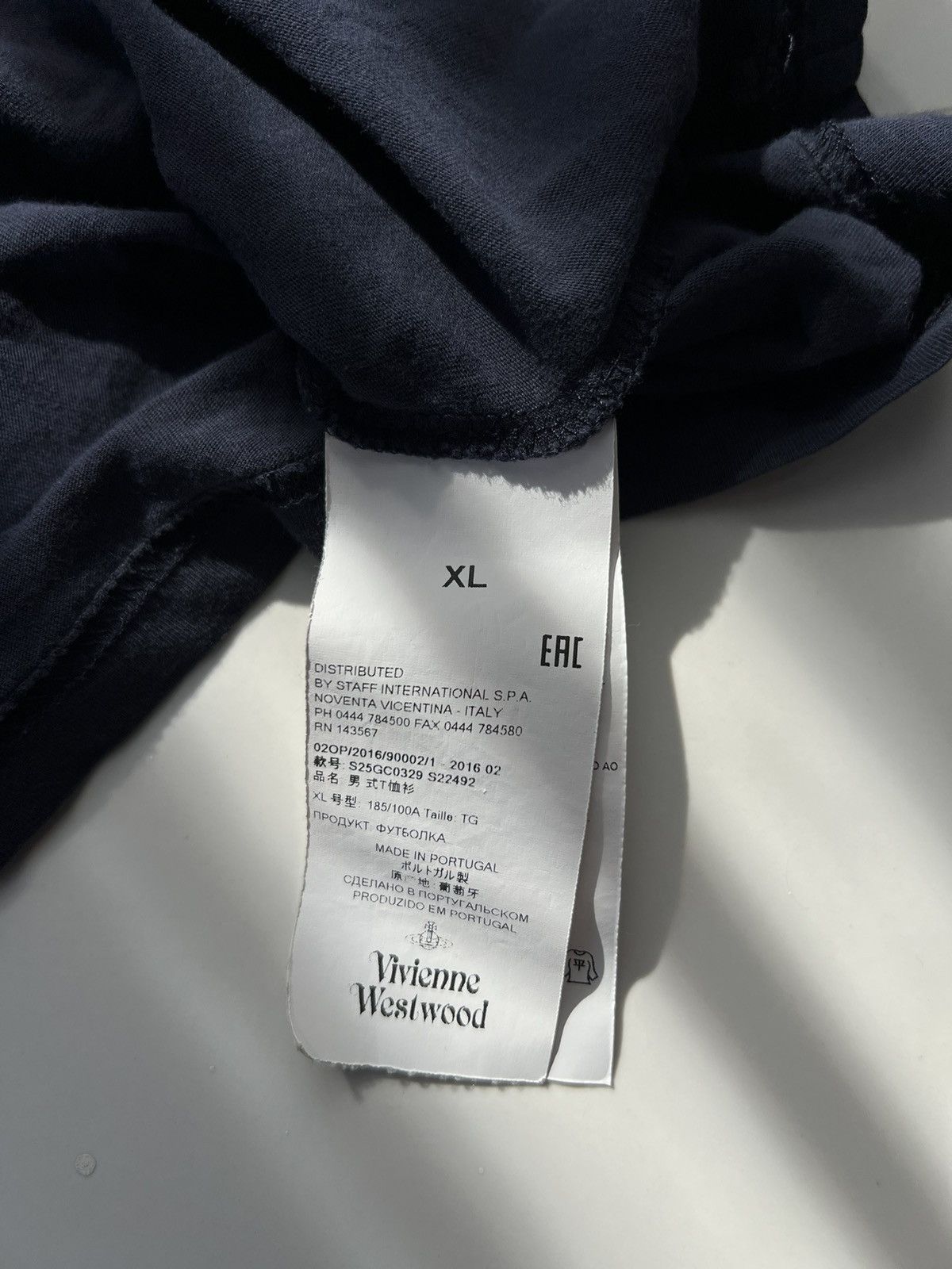 Vintage × Vivienne Westwood VIVIENNE WESTWOOD RETRO RARE Y2K SMALL LOGO TEE Size US XL / EU 56 / 4 - 5 Thumbnail