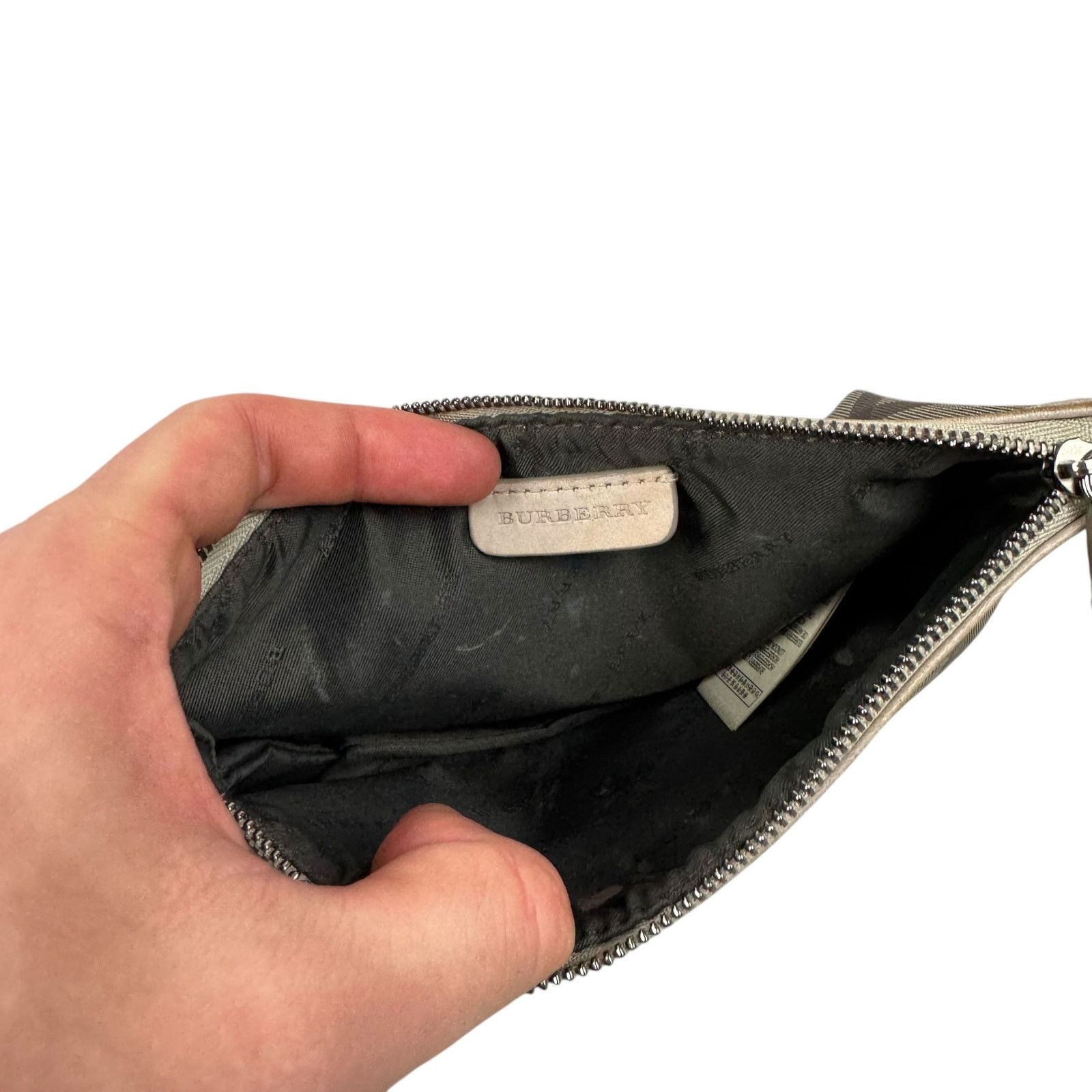 Burberry × Japanese Brand Burberry Women's Multicolor Plaid Zipper Cosmetic Bag Small Size ONE SIZE - 6 Thumbnail