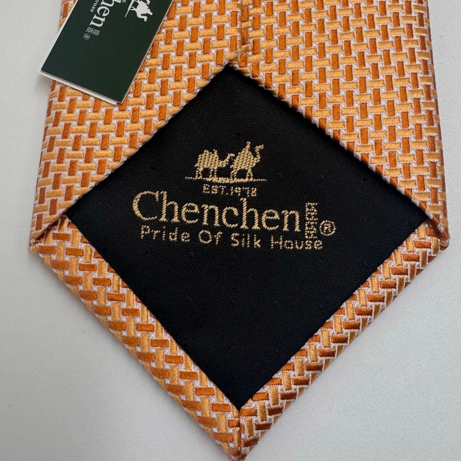 Other Chenchen NWT Silk Tie Gold Geometric Necktie Mens Designer Size ONE SIZE - 5 Thumbnail