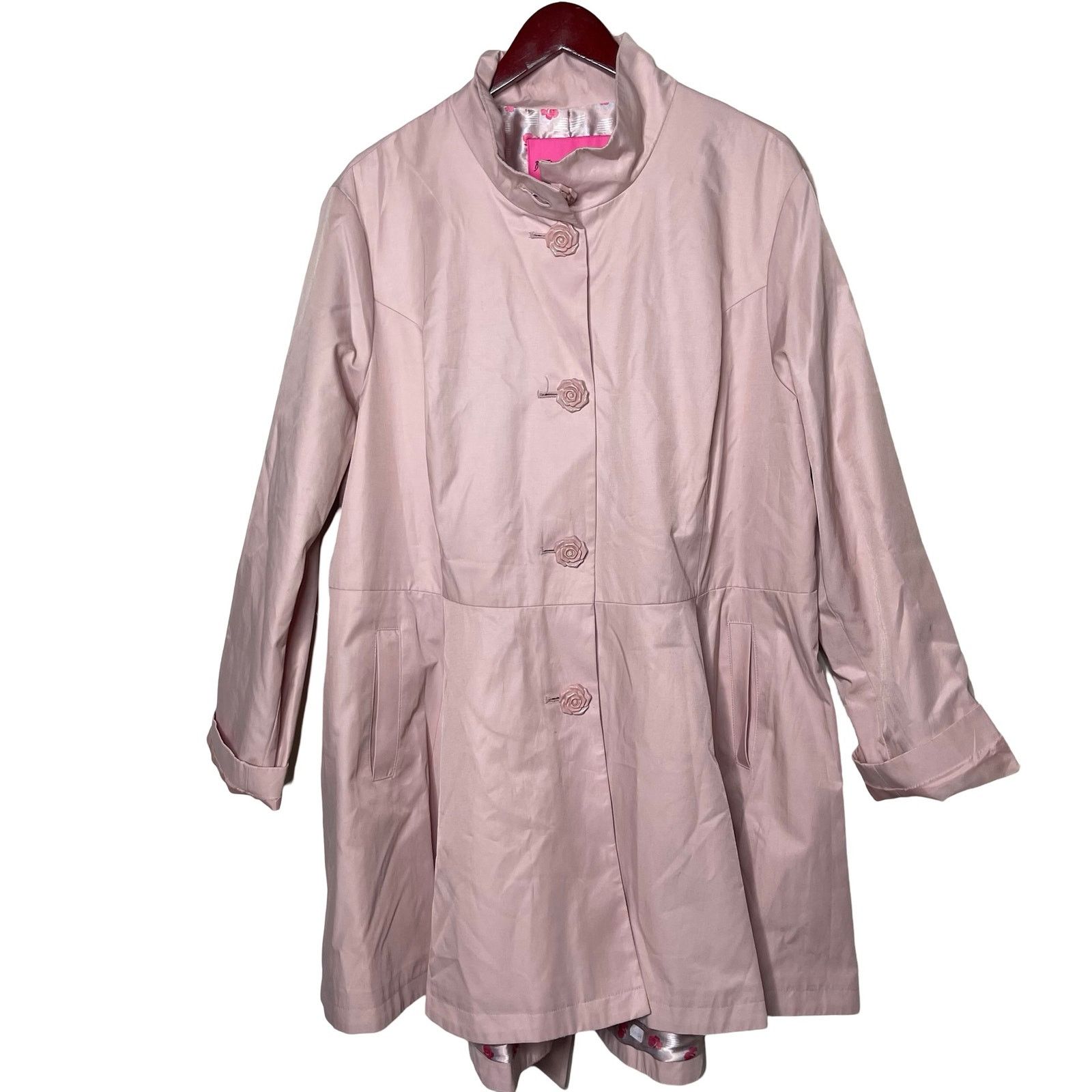 Betsey Johnson Betsy Johnson blush pink rose button trench coat sz 3X Size 3XL / US 20-22 - 1 Thumbnail