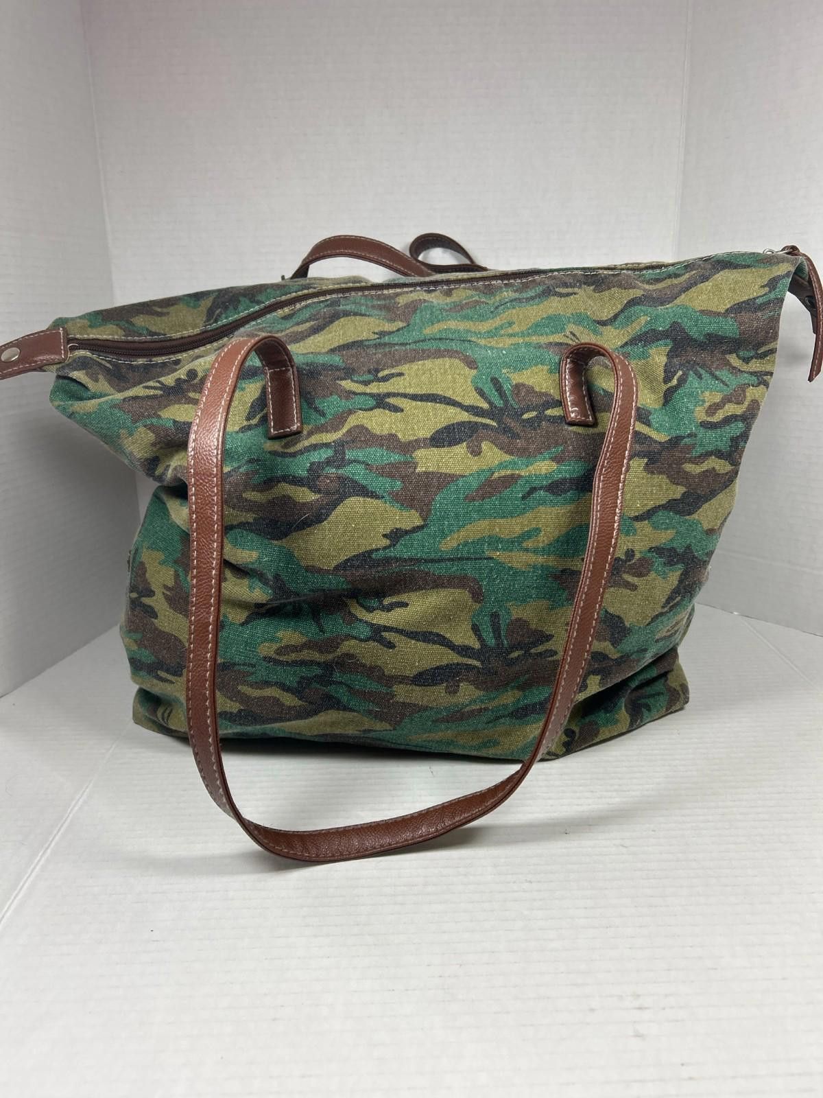 UNIONBAY UNIONBAY Vintage Camouflage Canvas Tote Bag Faux Leather Size ONE SIZE - 4 Thumbnail