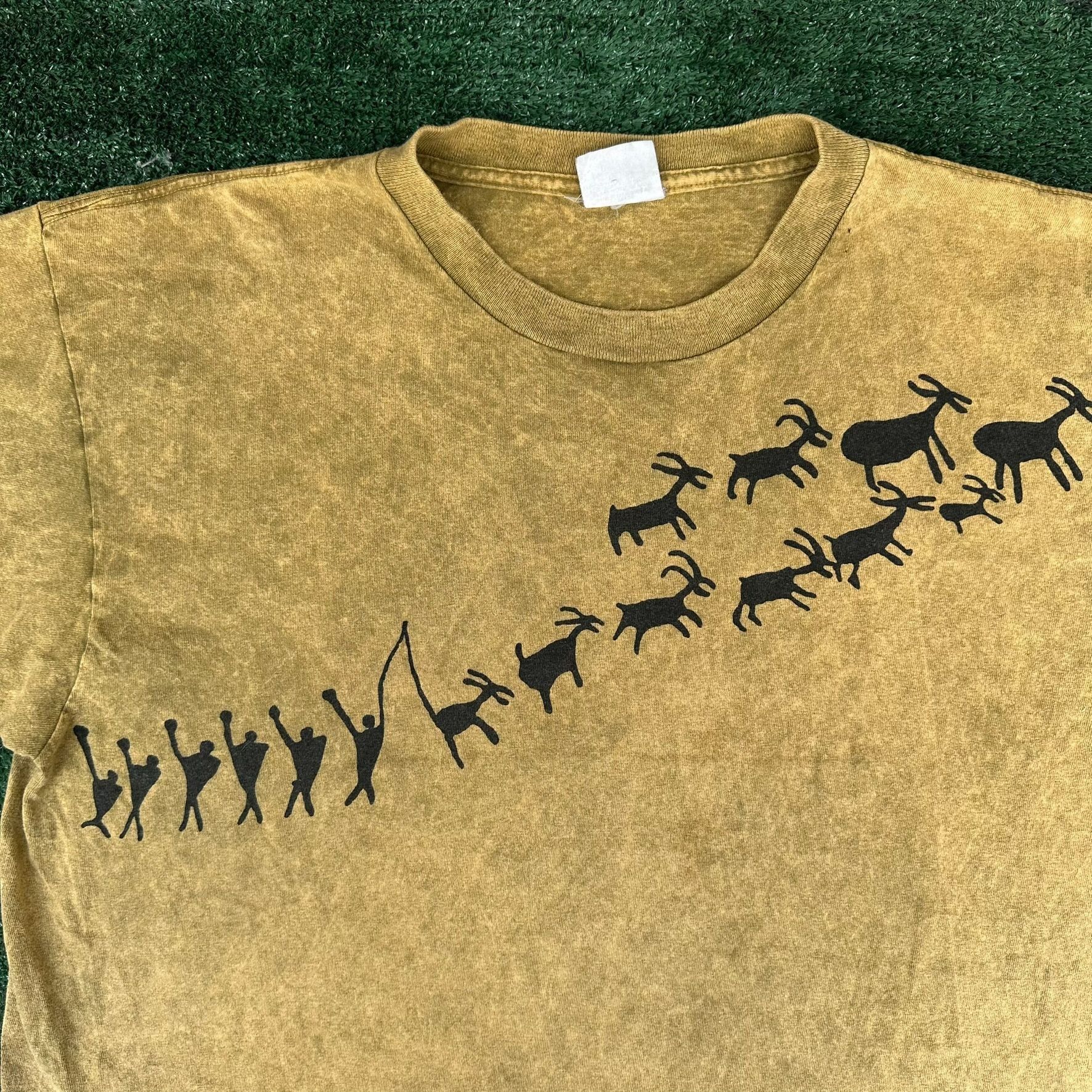 Vintage Vintage 90s Native Indian Cave Art T-Shirt Tie Dye Tan XL Si Size US XL / EU 56 / 4 - 2 Thumbnail