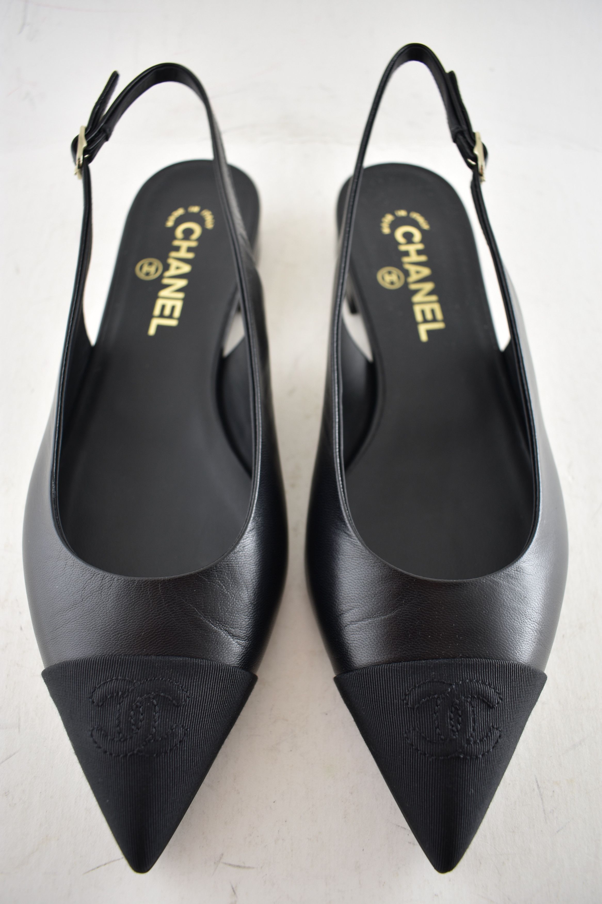 Chanel Chanel 24A CC Logo Coco Slingback Pointed Ballet Flat 38.5 Size US 8.5 / IT 38.5 - 1 Thumbnail