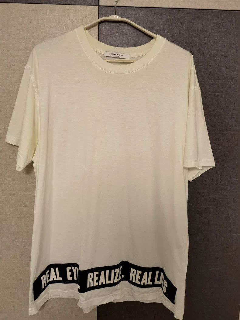 Givenchy Givenchy Short Sleeve, size XL Size US XL / EU 56 / 4 - 1 Thumbnail