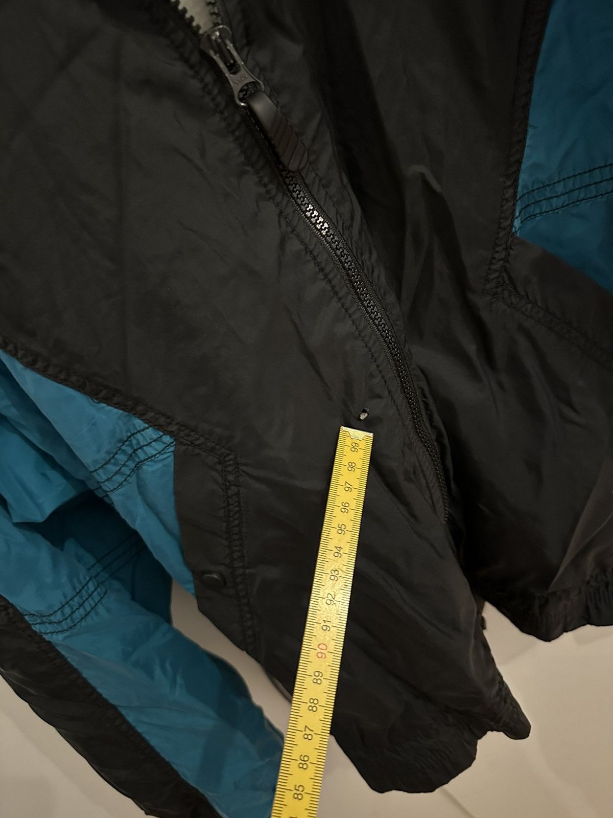 Nike Nike Air Max Jacket Windbreaker Size M Vintage Jacke Retro Size US M / EU 48-50 / 2 - 16 Thumbnail